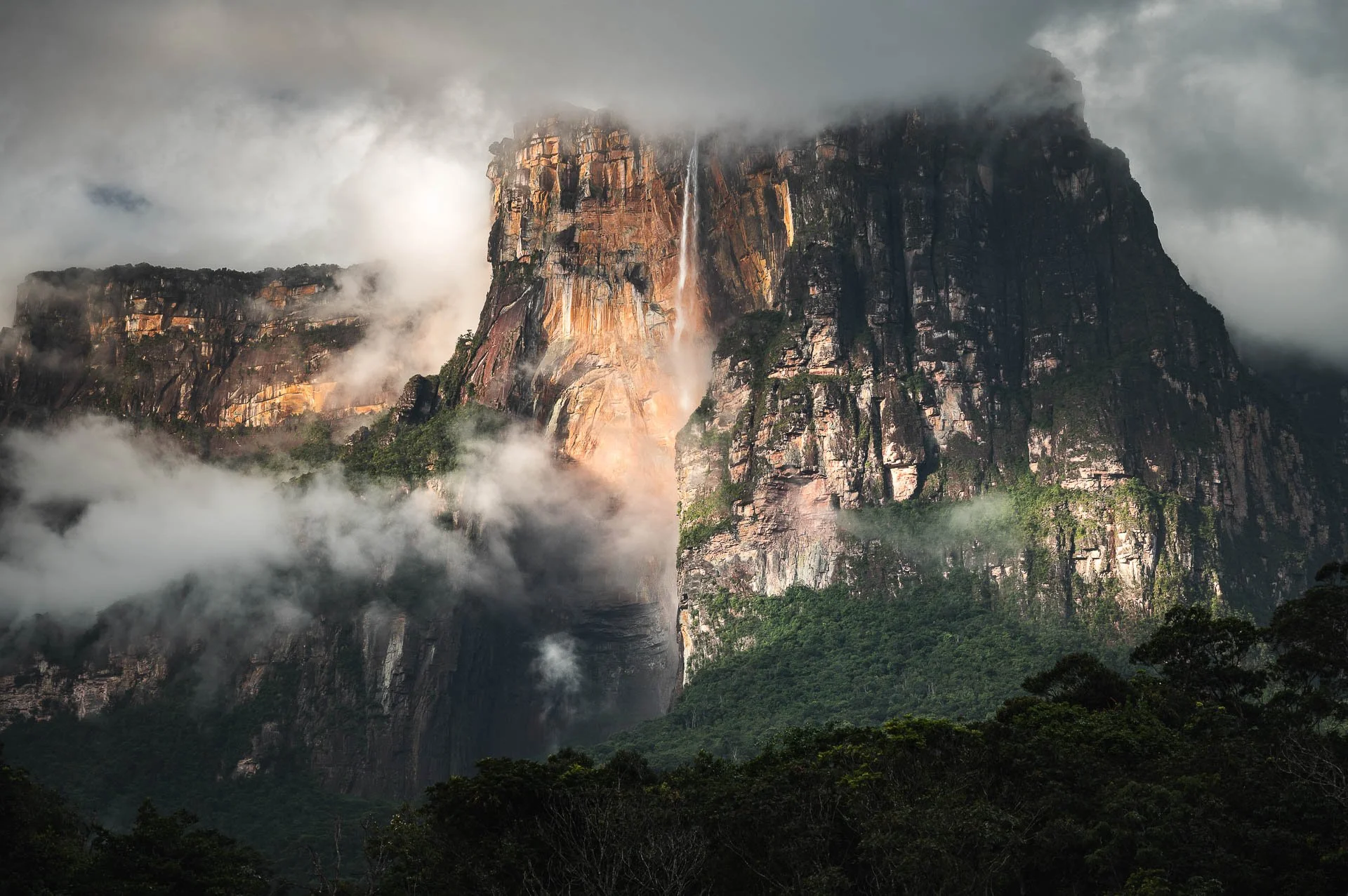 Venezuela Yngwie Scheerlinck Yngwix-40.jpg