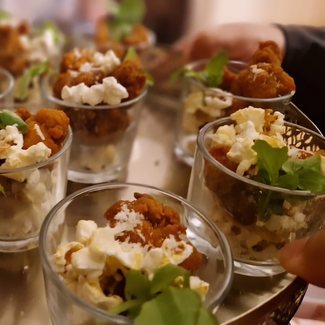 Popcorn chicken snapped at an event this weekend. A canap&eacute; that always gets a chuckle! Crispy southern fried chicken, buttery, truffley popcorn with parmesan and rosemary. Yes chef! #peardropcanapes #popcornchicken #eventfood