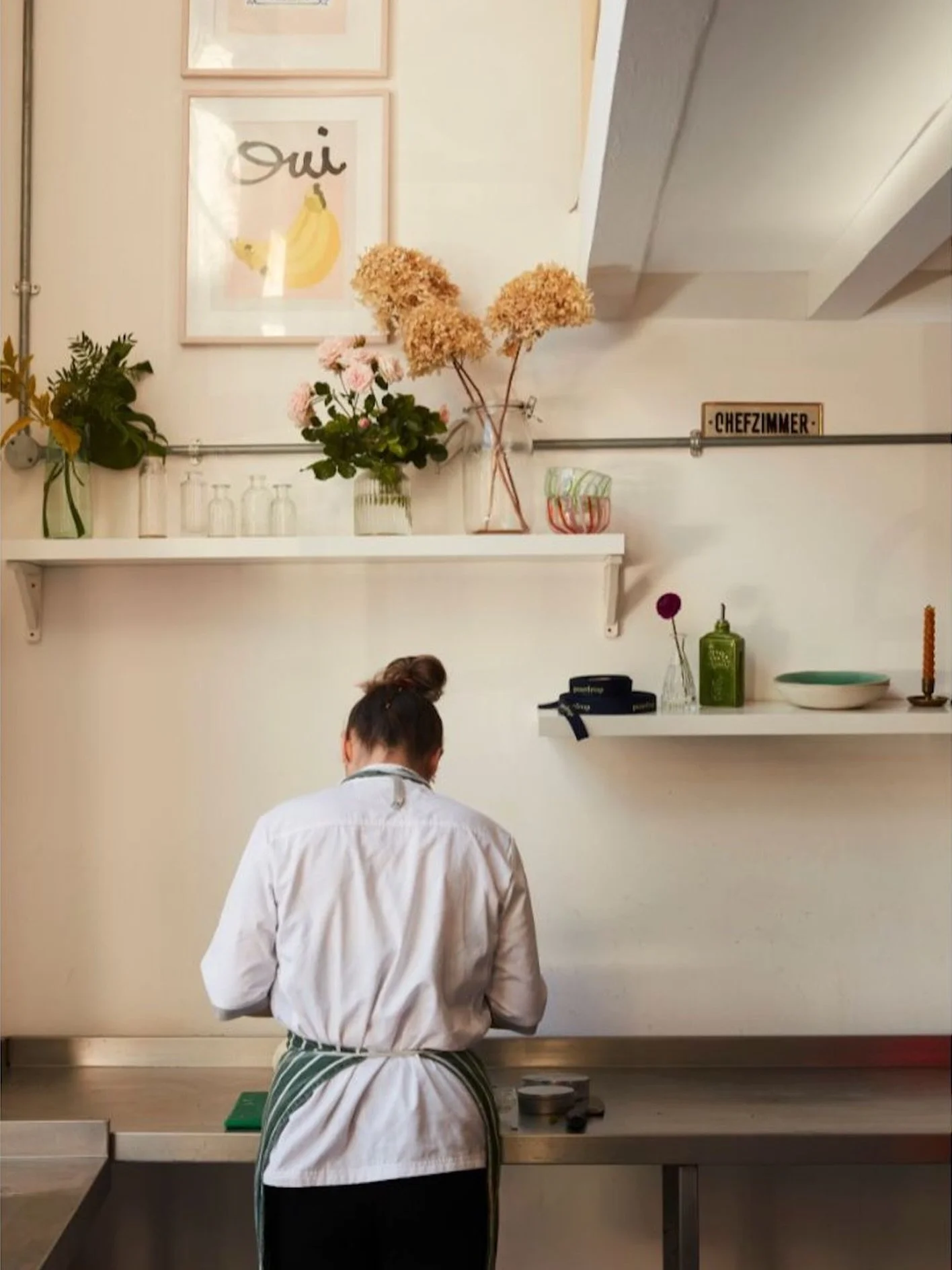 WE ARE HIRING! 👨🏼&zwj;💻👩🏼&zwj;🍳

We&rsquo;re losing our lovely Avery to the world of finance so we&rsquo;re looking for a new &hellip;

🍋 Kitchen &amp; Operations Assistant 🍋

Peardrop London is looking for an energetic &amp; dynamic self sta