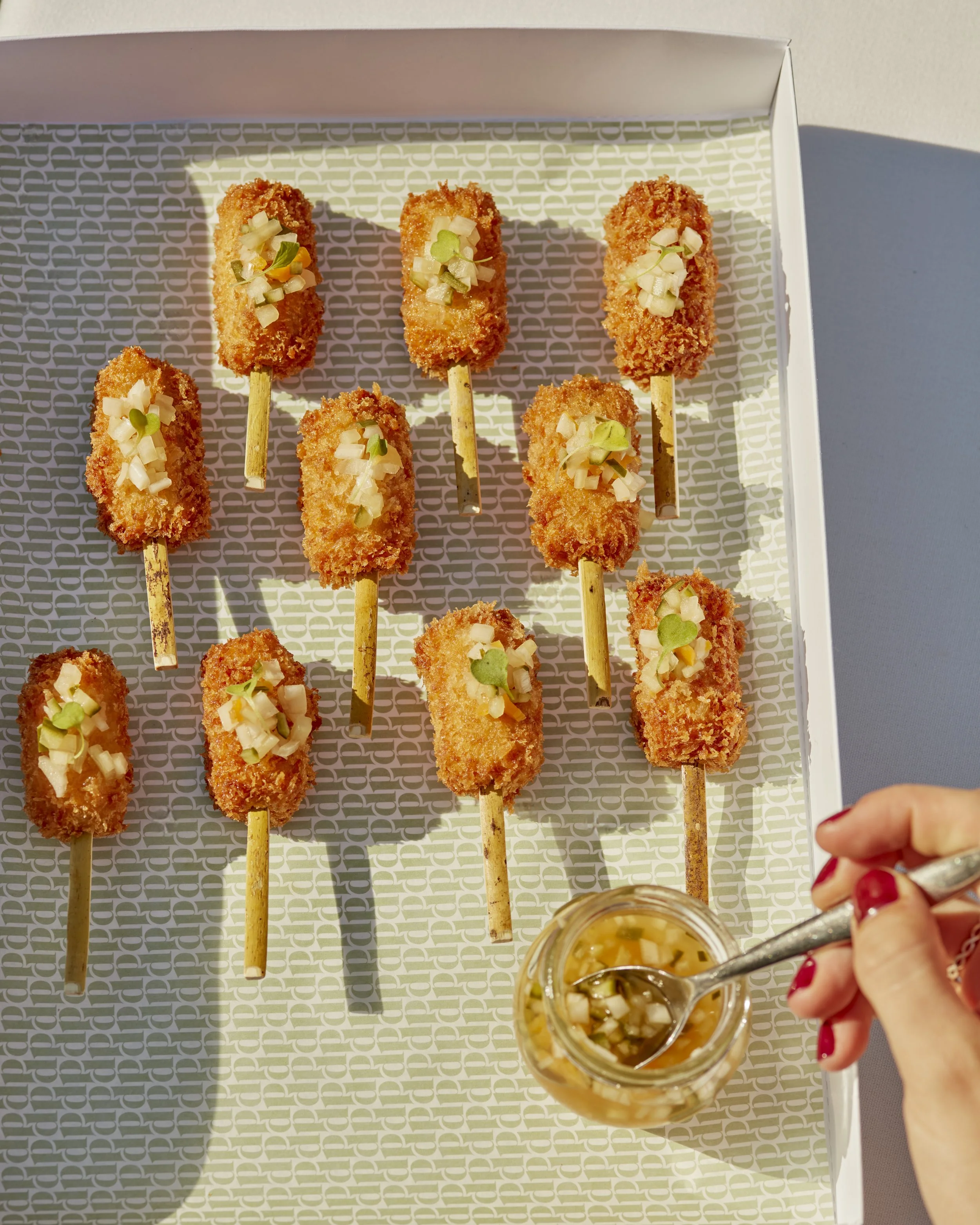 HEAT: Box of 40 Canapés