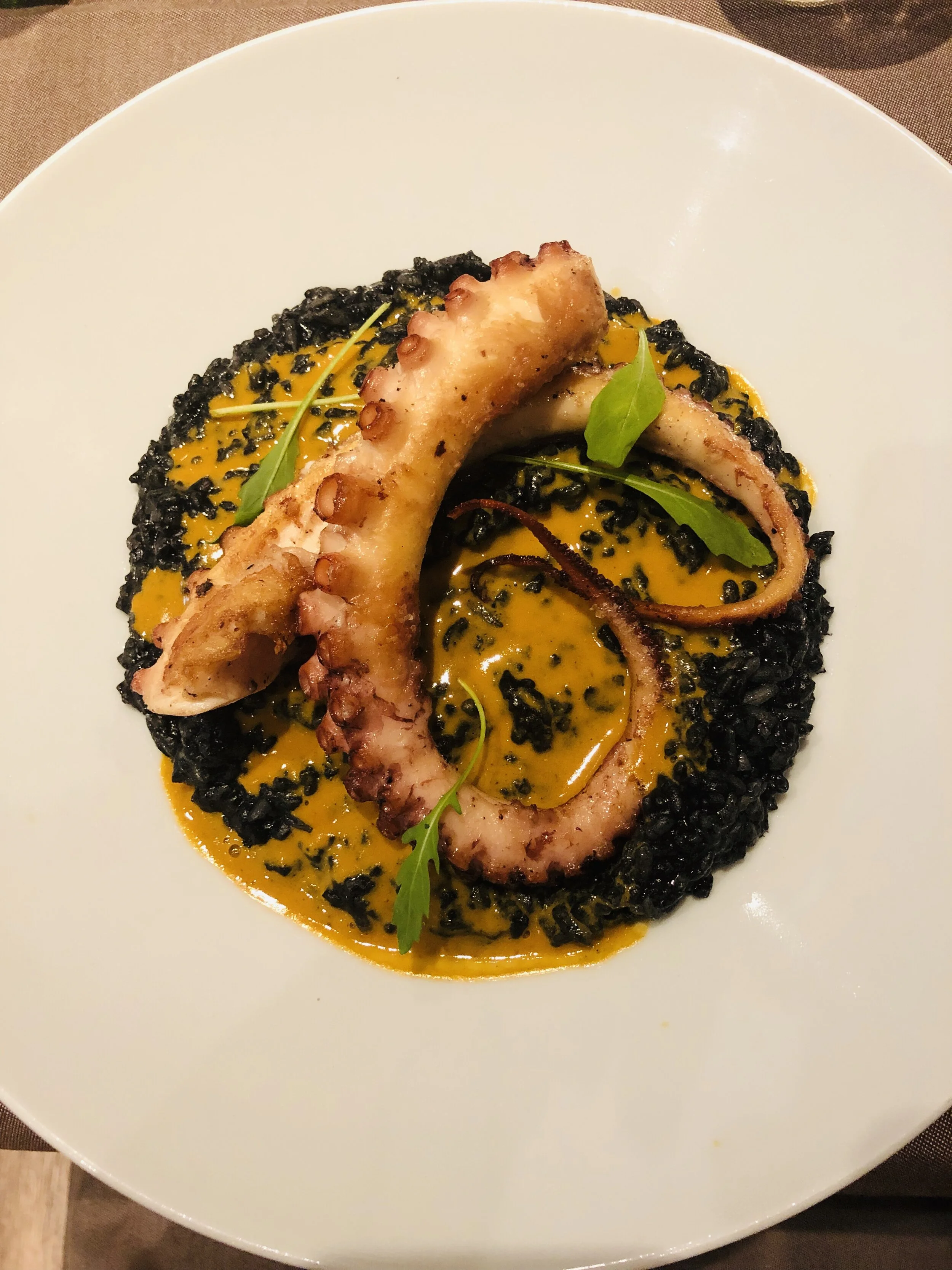 Il y a M le chanteur et M comme...