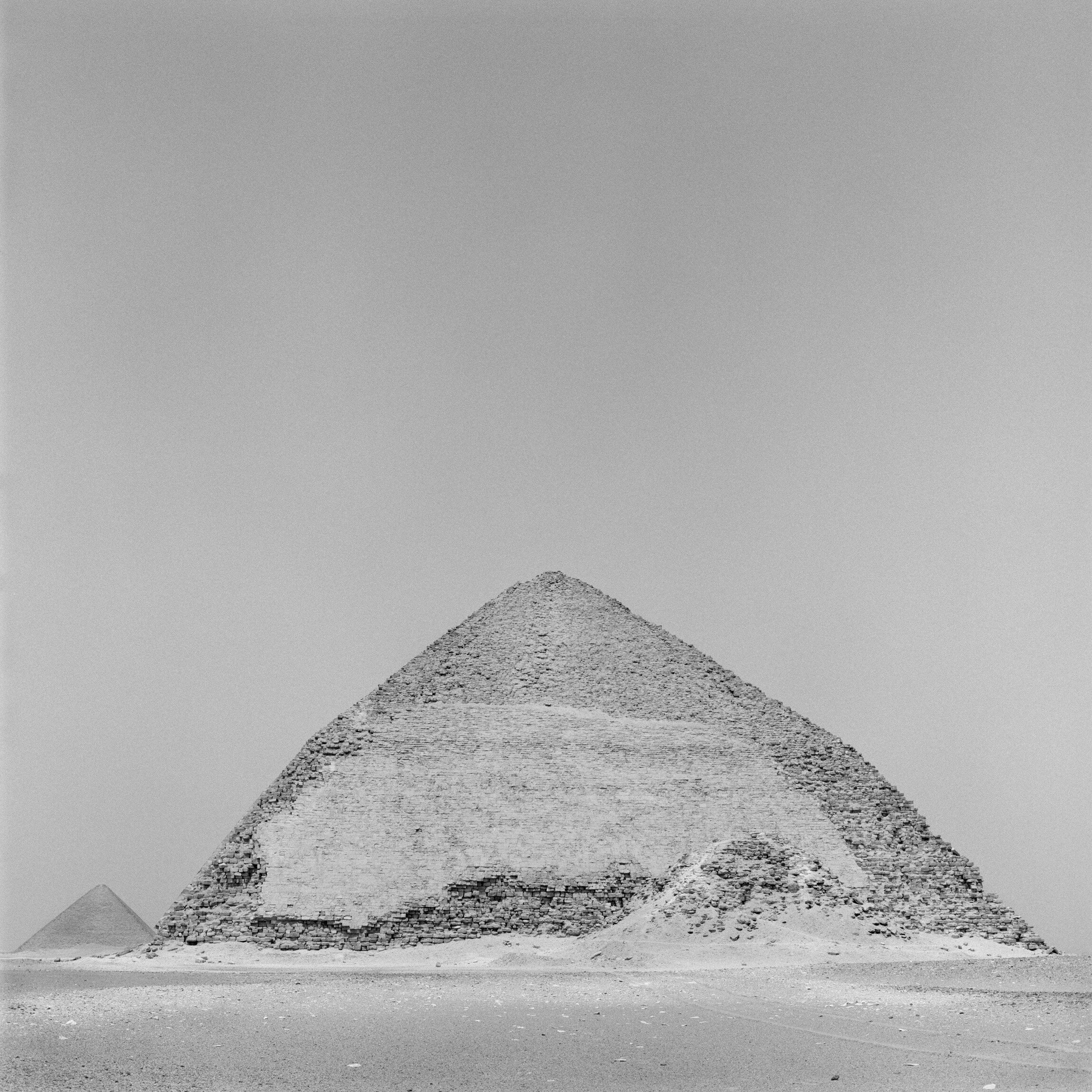 Pyramide rhomboïdale de Snéfrou (2575-2550) Premier roi de la IVe dynastie 