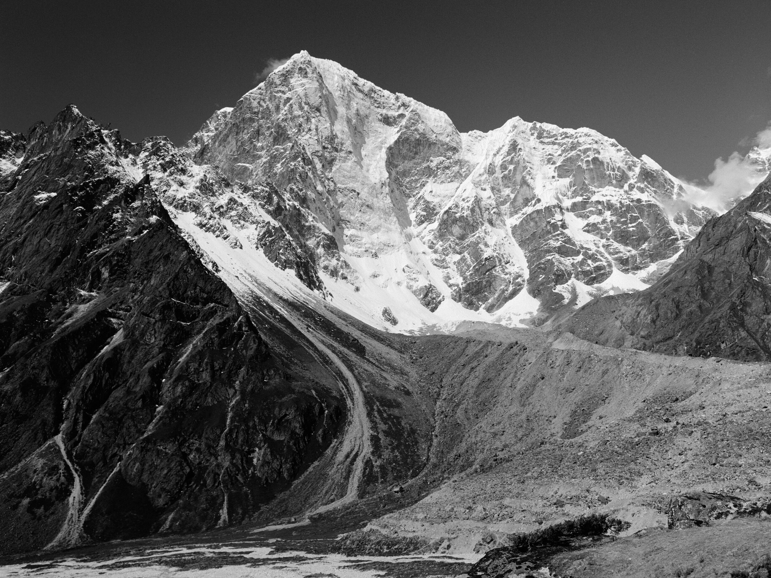 Taboche Peak (6542 m)
