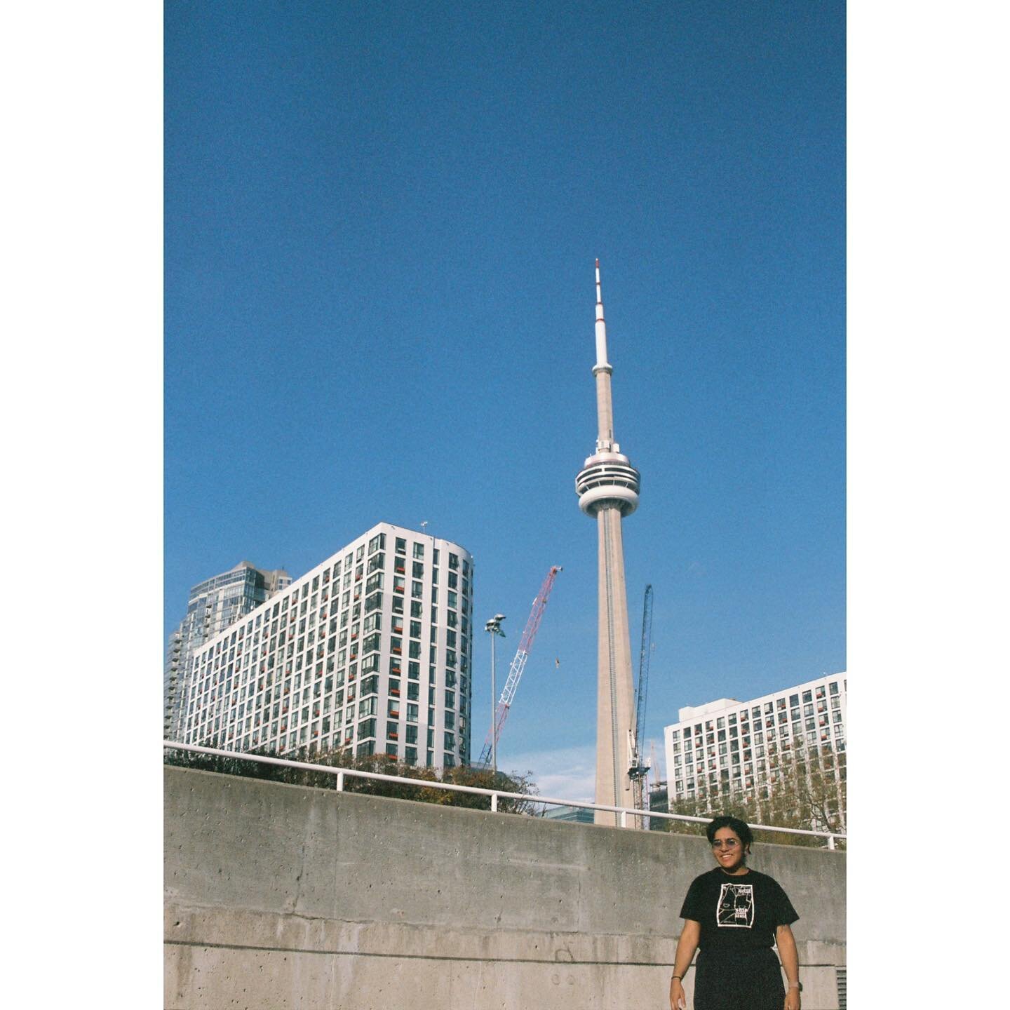 🥰Toronto (pt.4) 
.
.
.
#35mm #fujifilm #shotonfilm #filmphotography #filmphoto #35mmfilm #shootitwithfilm #shooting📷