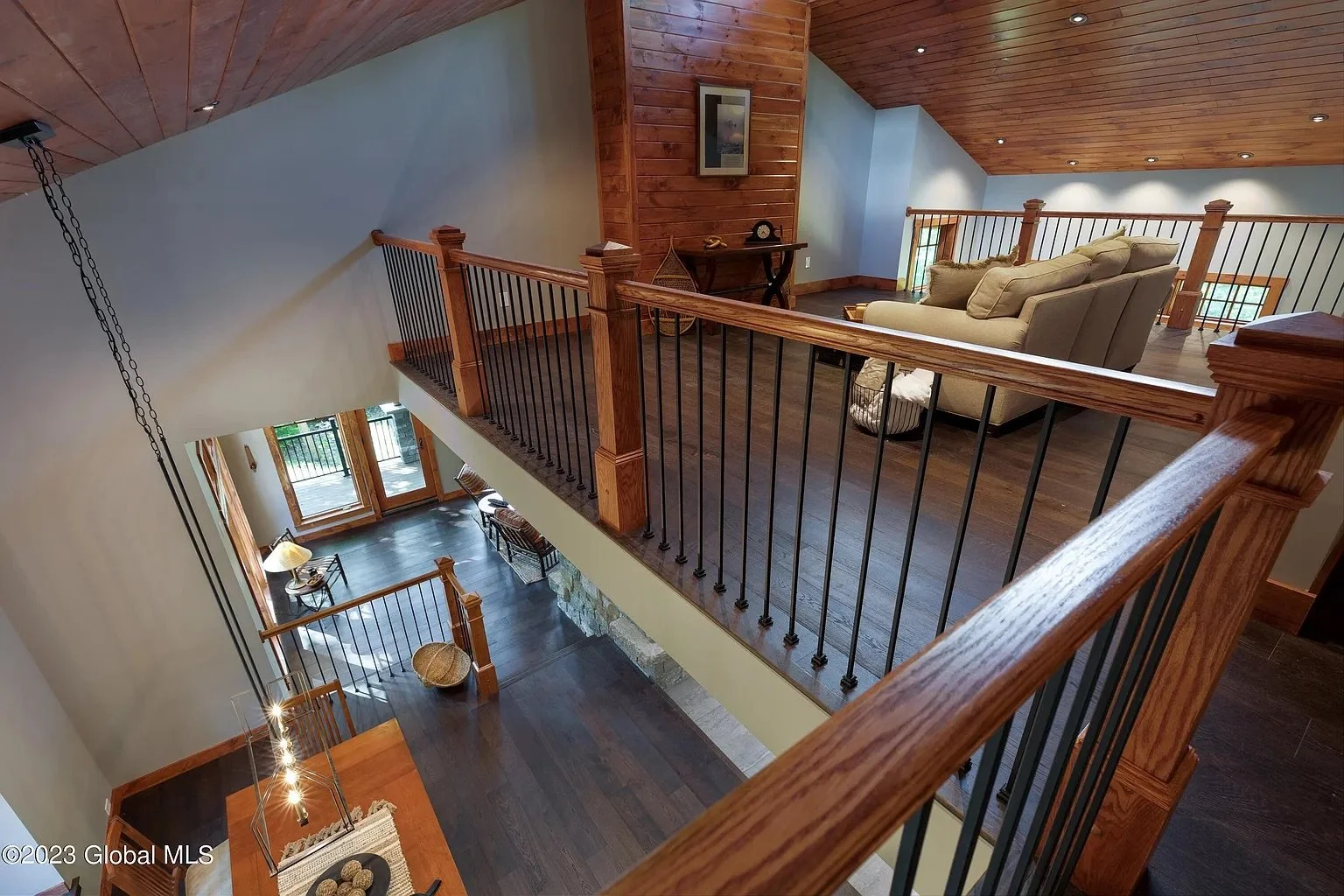 the woods loft area.jpeg