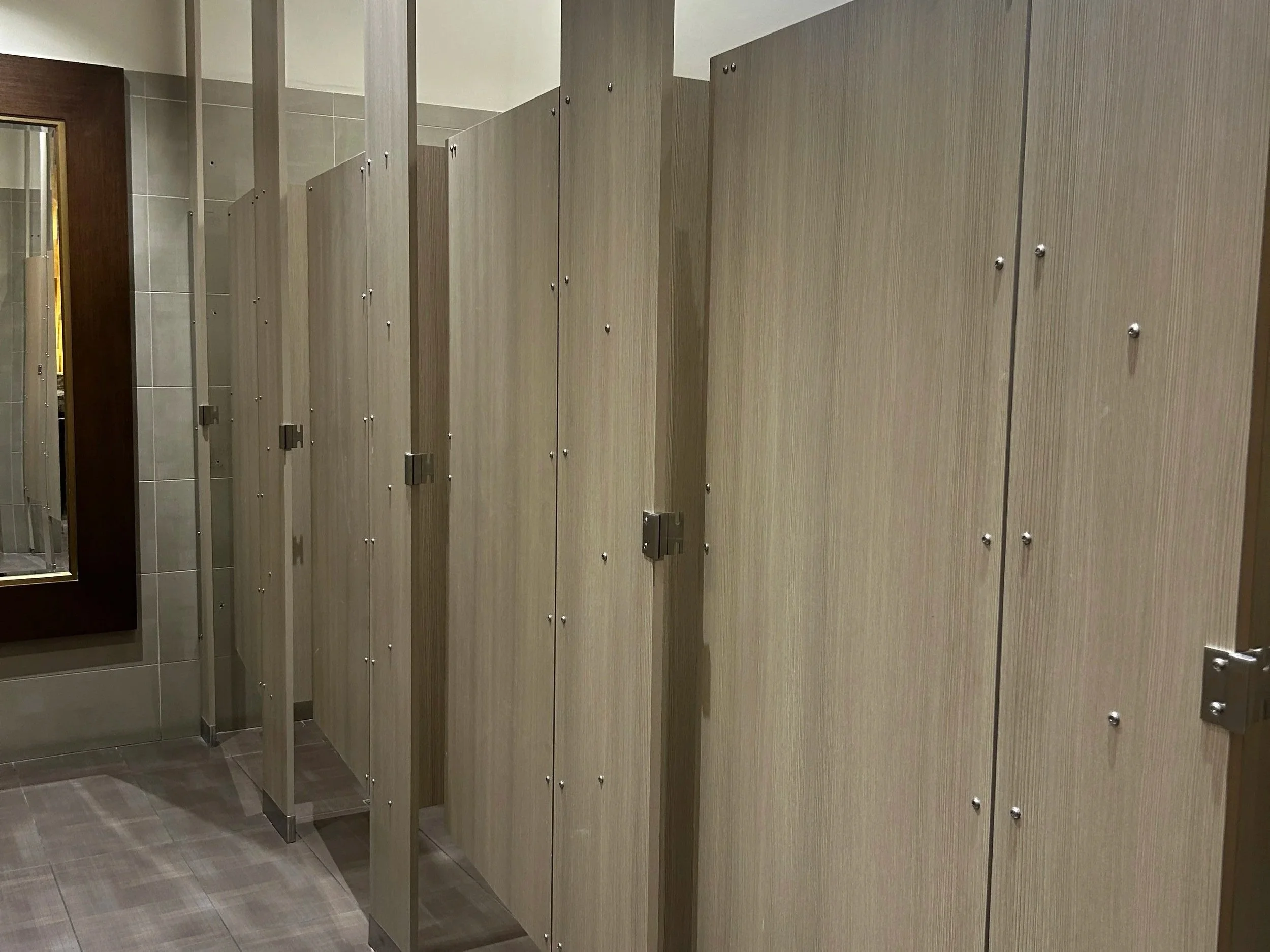 1732505570387_HRC_9.17_Bathrooms_1_1.jpg