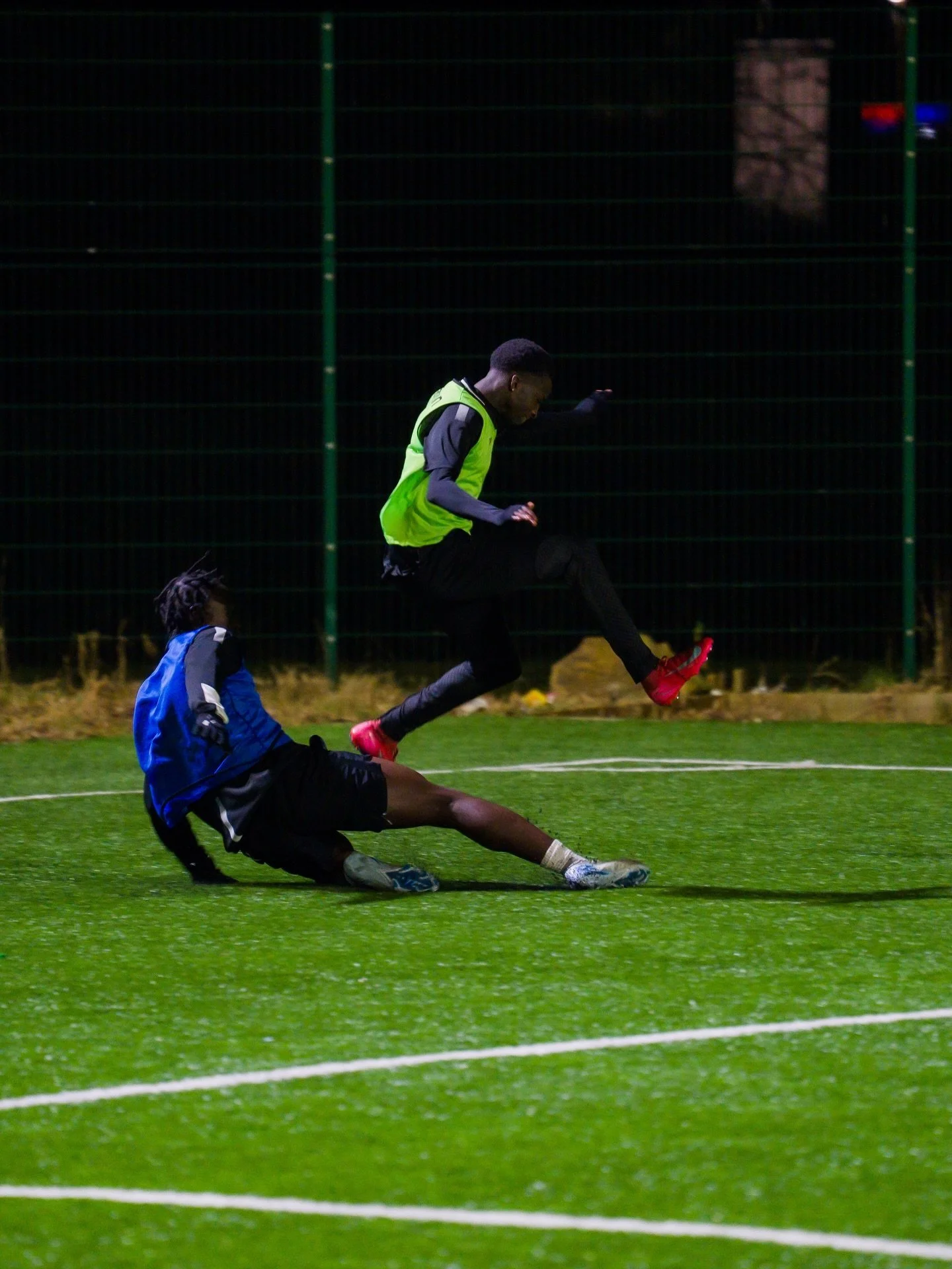 Training under the light 💡⚽️