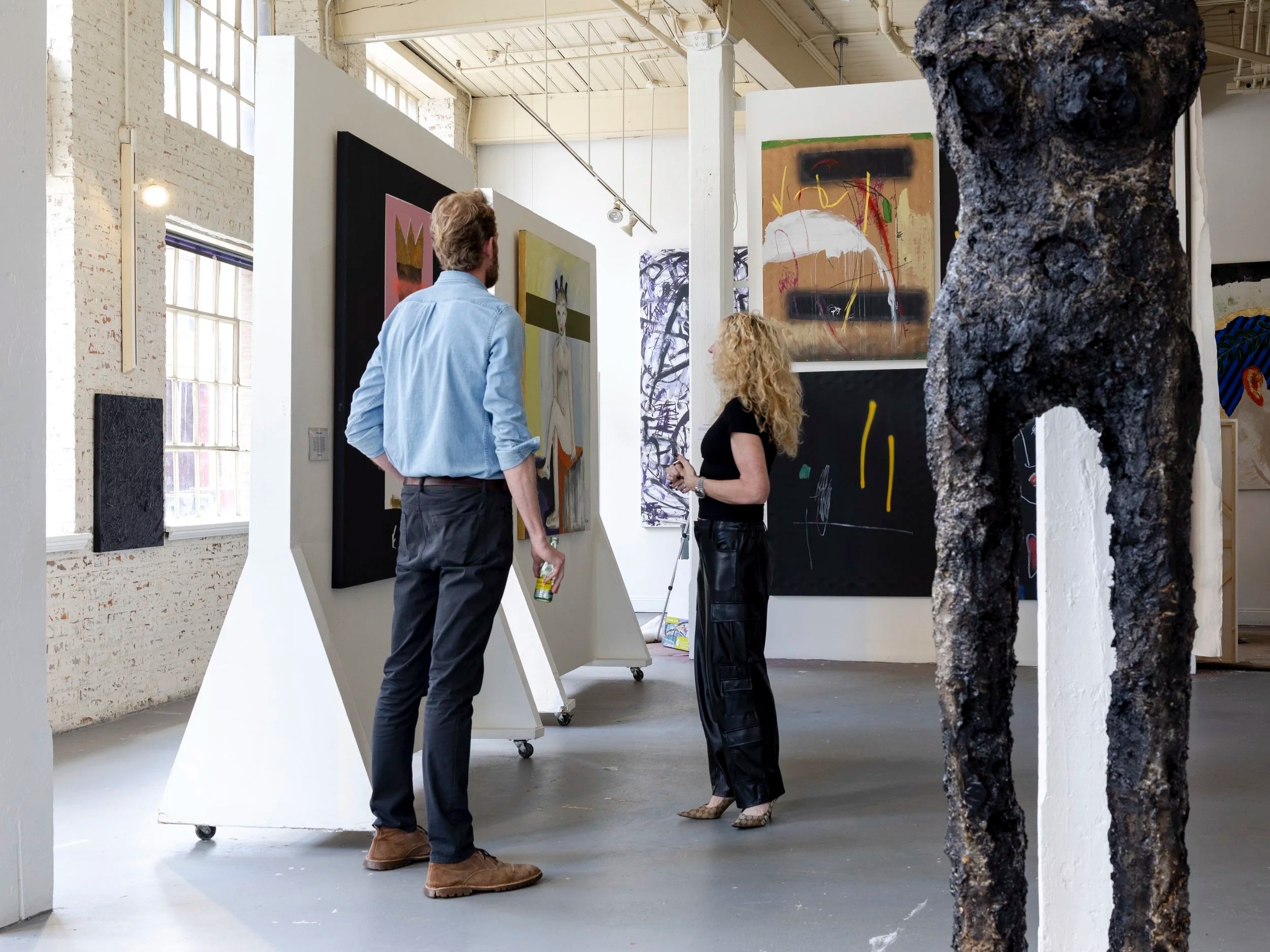 Shopping the Galleries