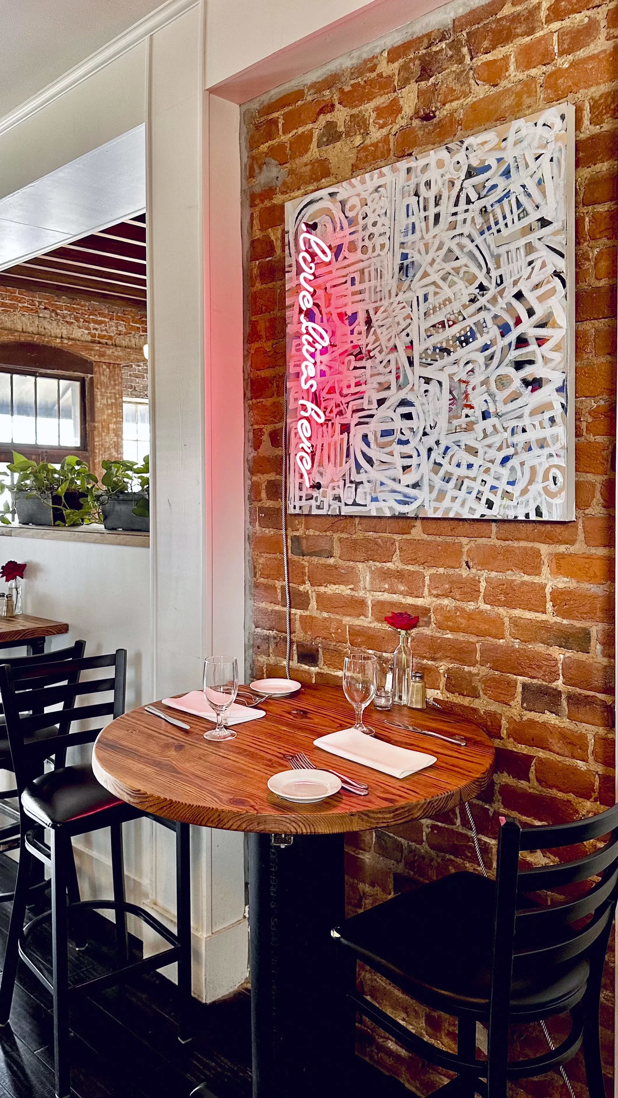 Project: Annunciation
Space: Restaurant
Artist: Tracey Mose, Urban Expressionism
Location: New Orleans, LA