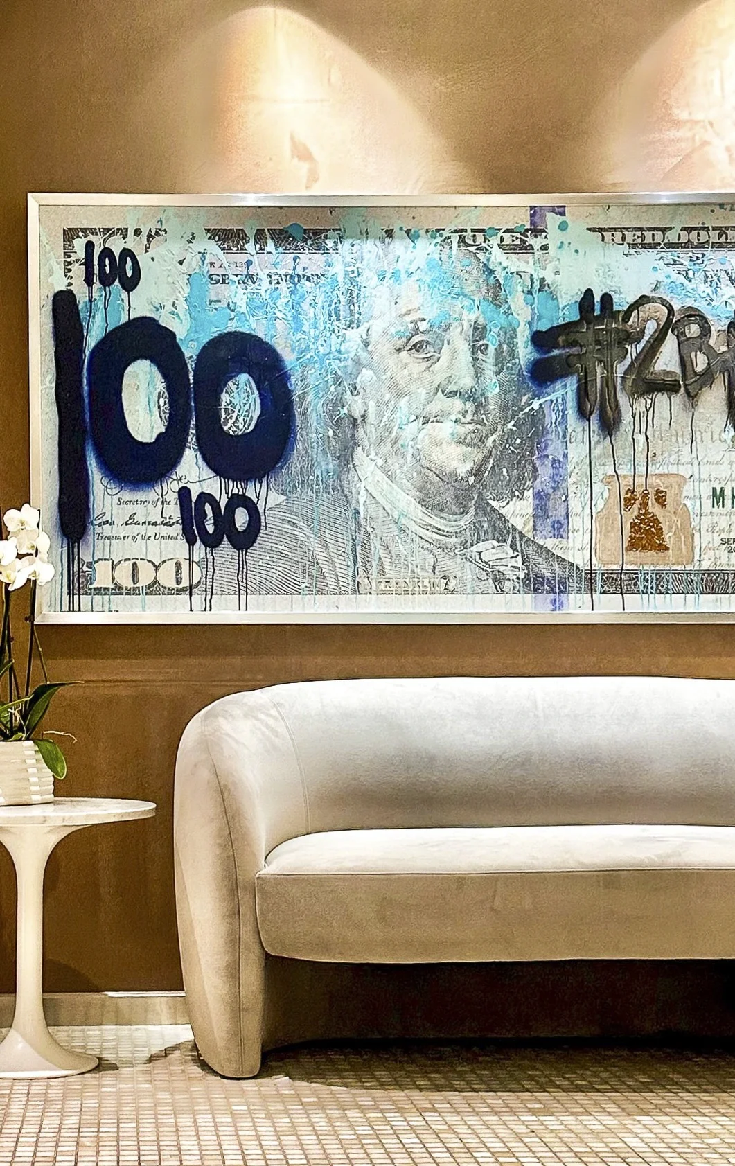 Project: SAKS Fifth Avenue
Space: Retail
Artist: Tracey Mose, "Big Money"
Location: New Orleans, LA
