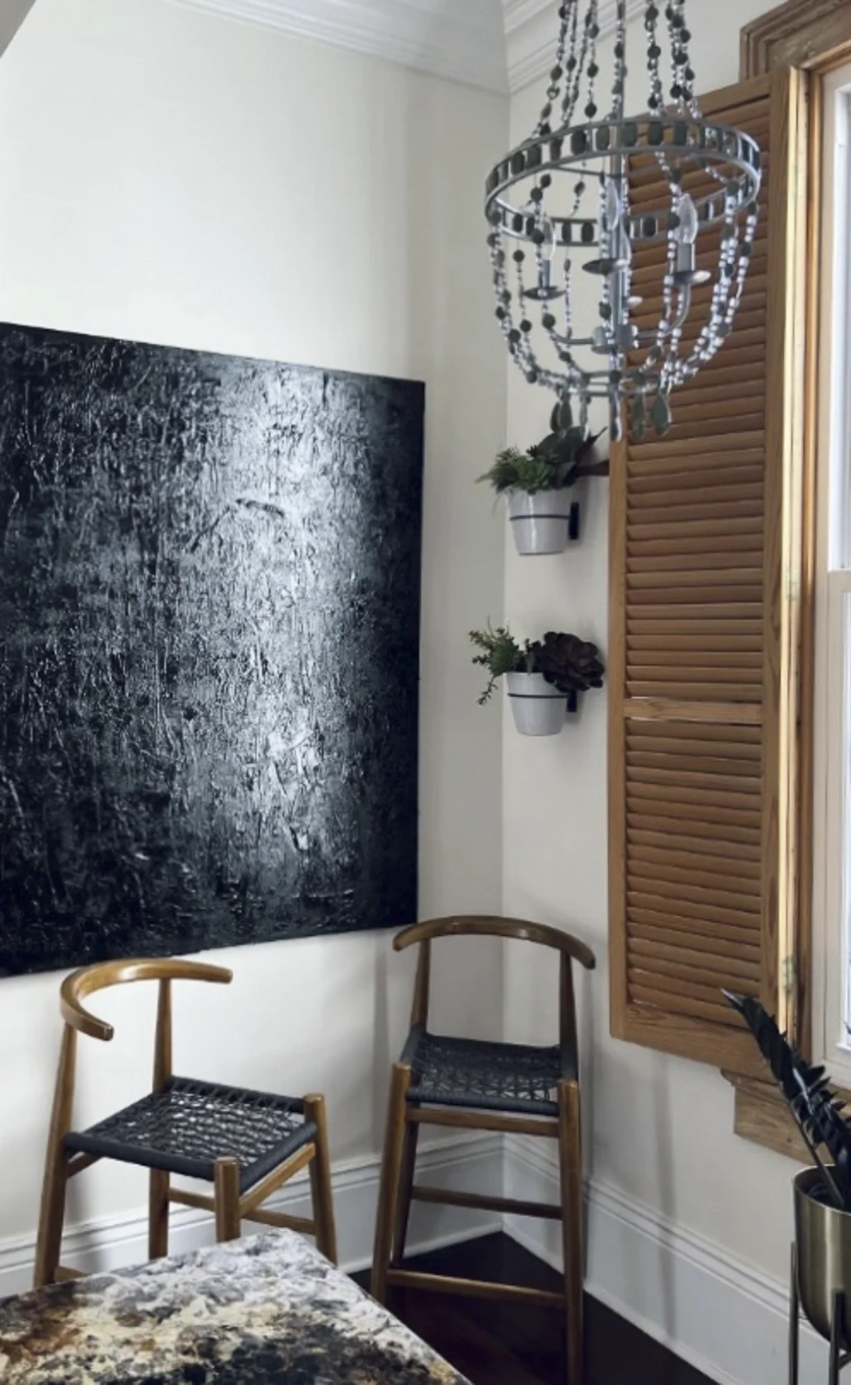 Space: Private Residence, Living Area
Artist: Tracey Mose, Raven