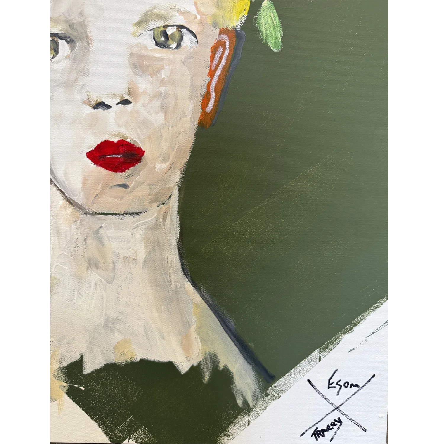 0926M09_COLLAB_UEEDITFIGUREWITHGOLD_2436-3.webp