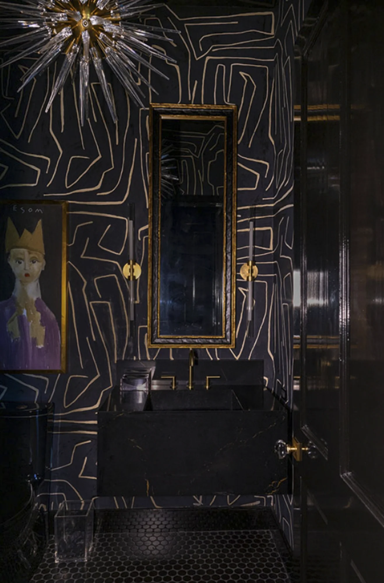 Designer: Villa Vici
Space: Private Residence, Luxury Bath
Artist: Tony Mose, On Figurative