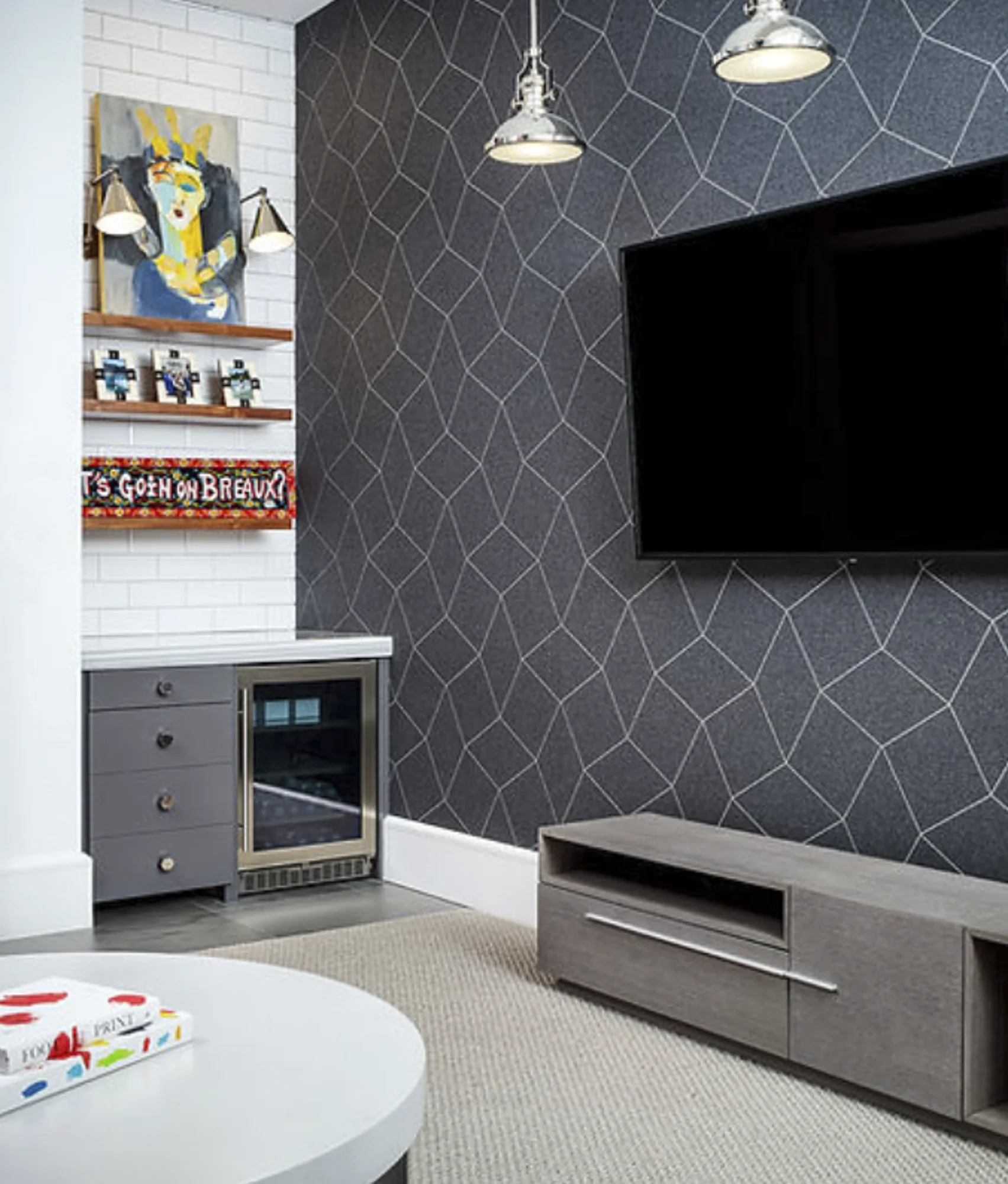 Designer: POSH Exclusive Interiors
Space: Private Residence, Living Room
Artist: Tony Mose, On Figurative