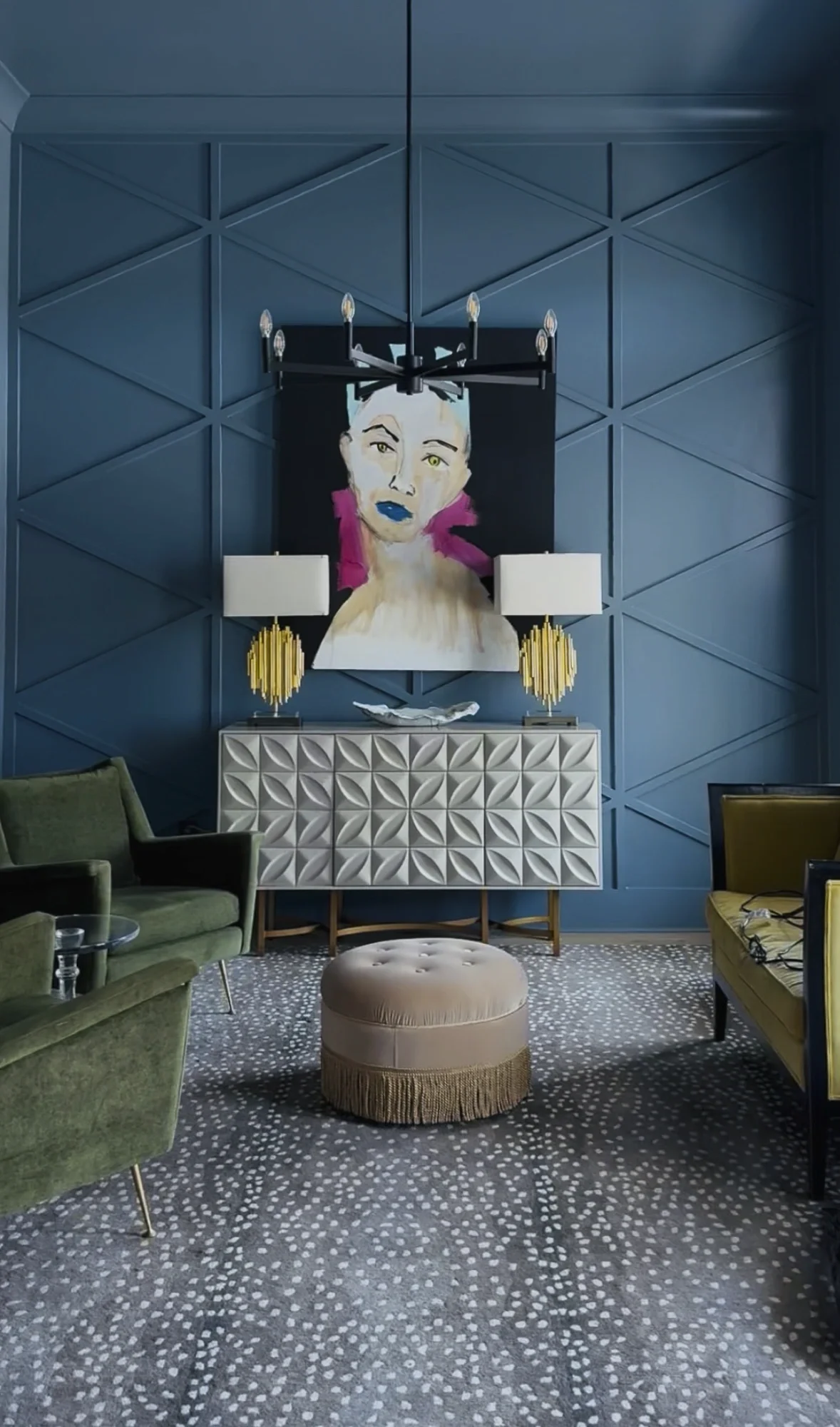 Space: Private Residence, Entertainment Area
Artist: Tony Mose, On Figurative