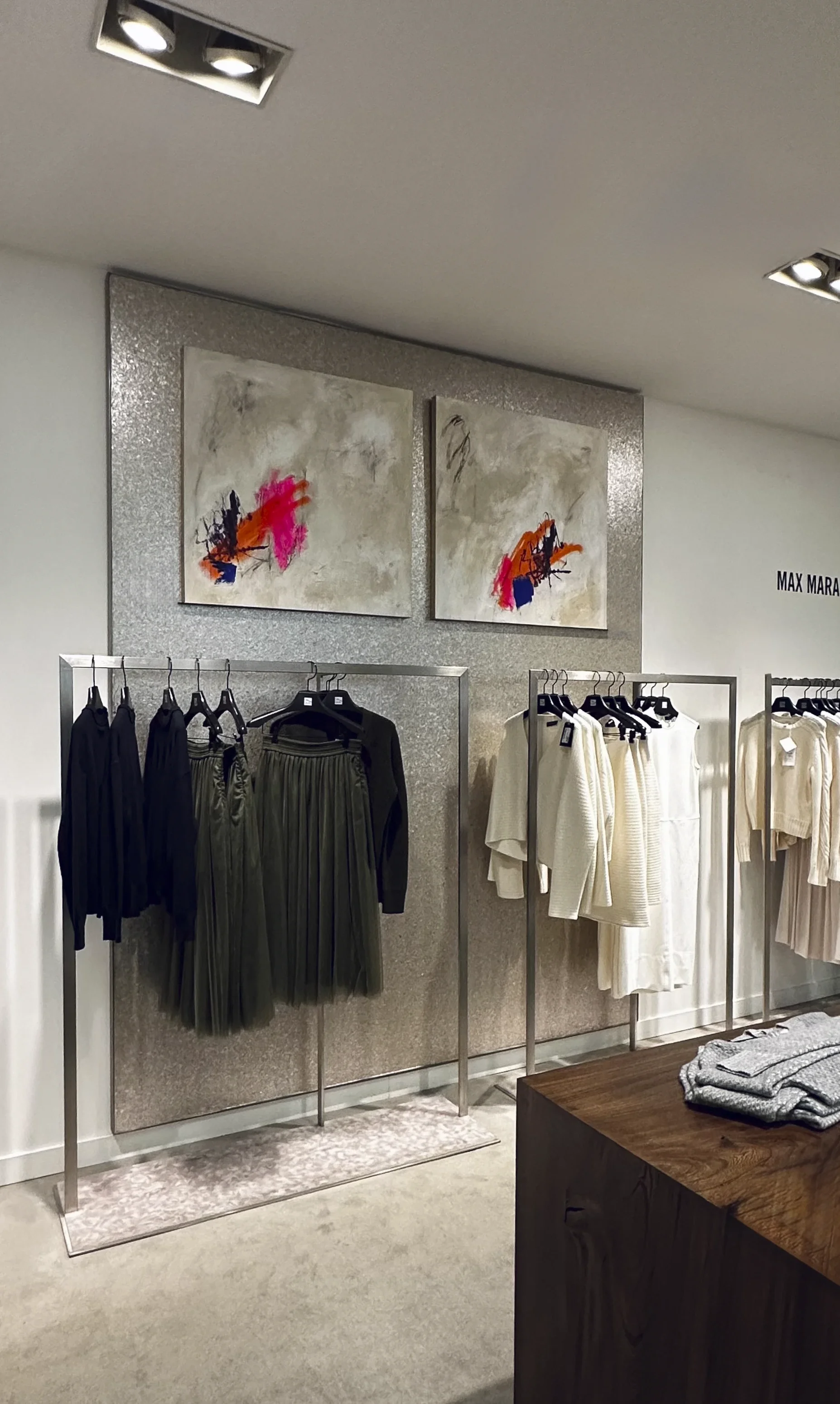 Project: SAKS Fifth Avenue
Space: Retail
Artist: Tracey Mose, UE Edit
Location: New Orleans, LA