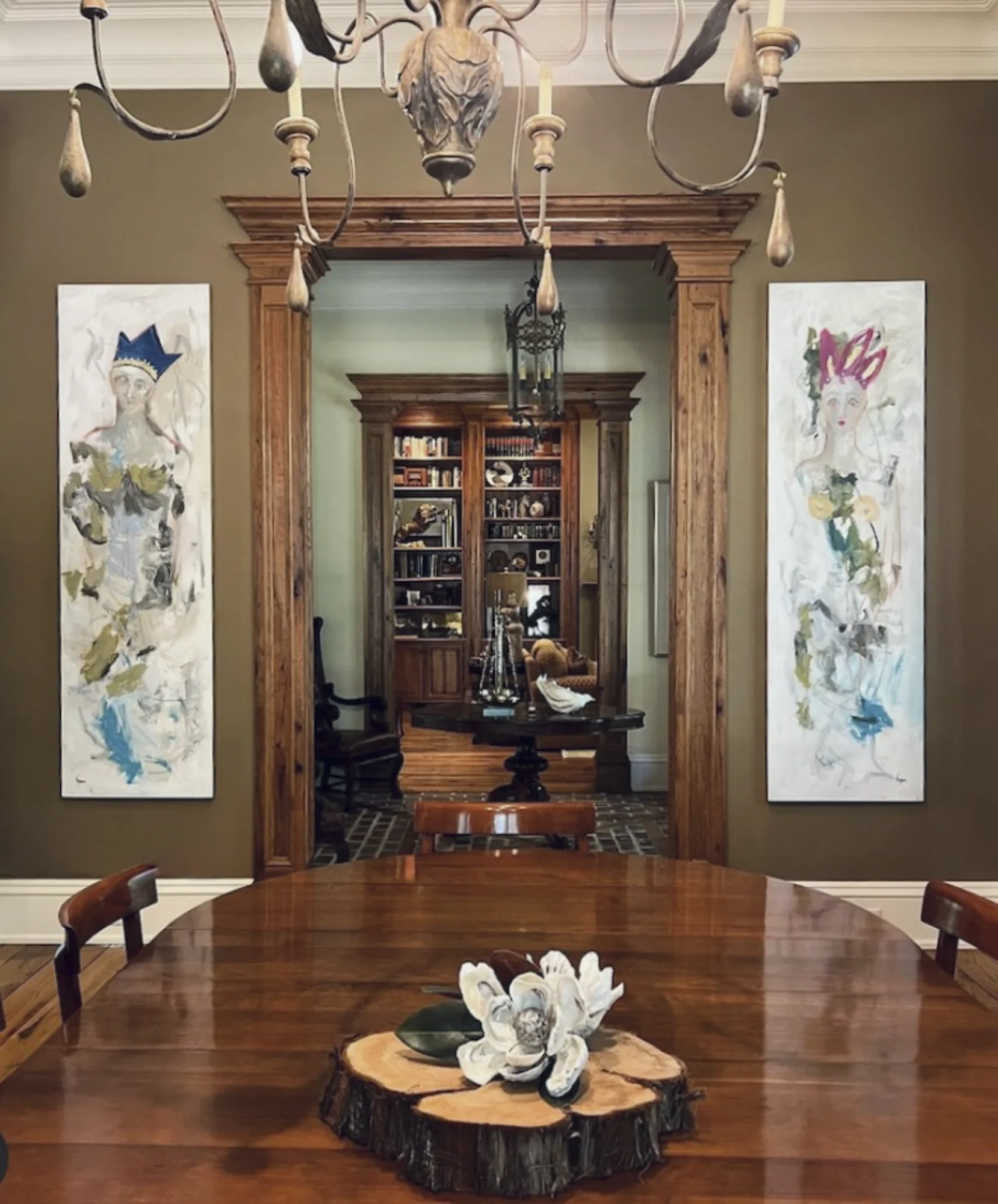 Space: Private Residence, Entertainment Area
Artist: Tony Mose, On Abstracts