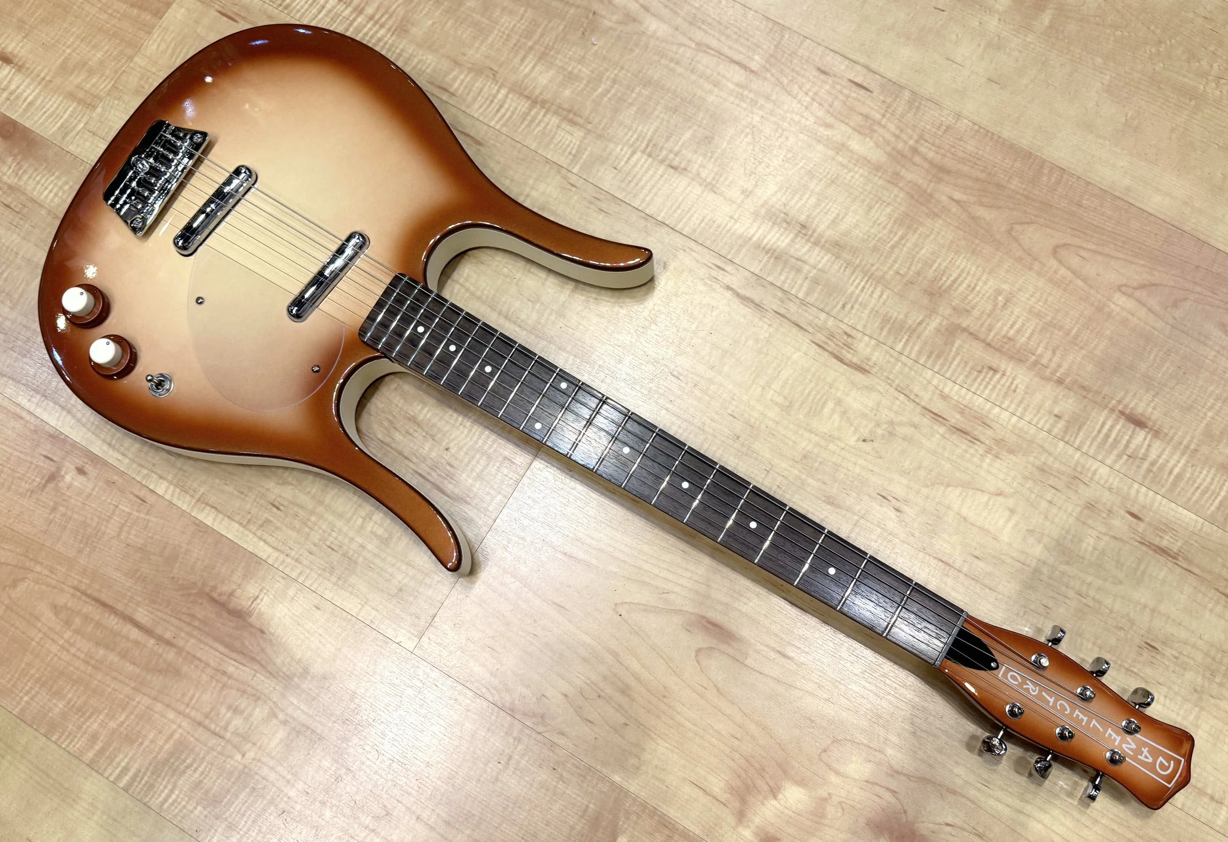 Neck of the Danelectro Longhorn Guitar in Copper Burst