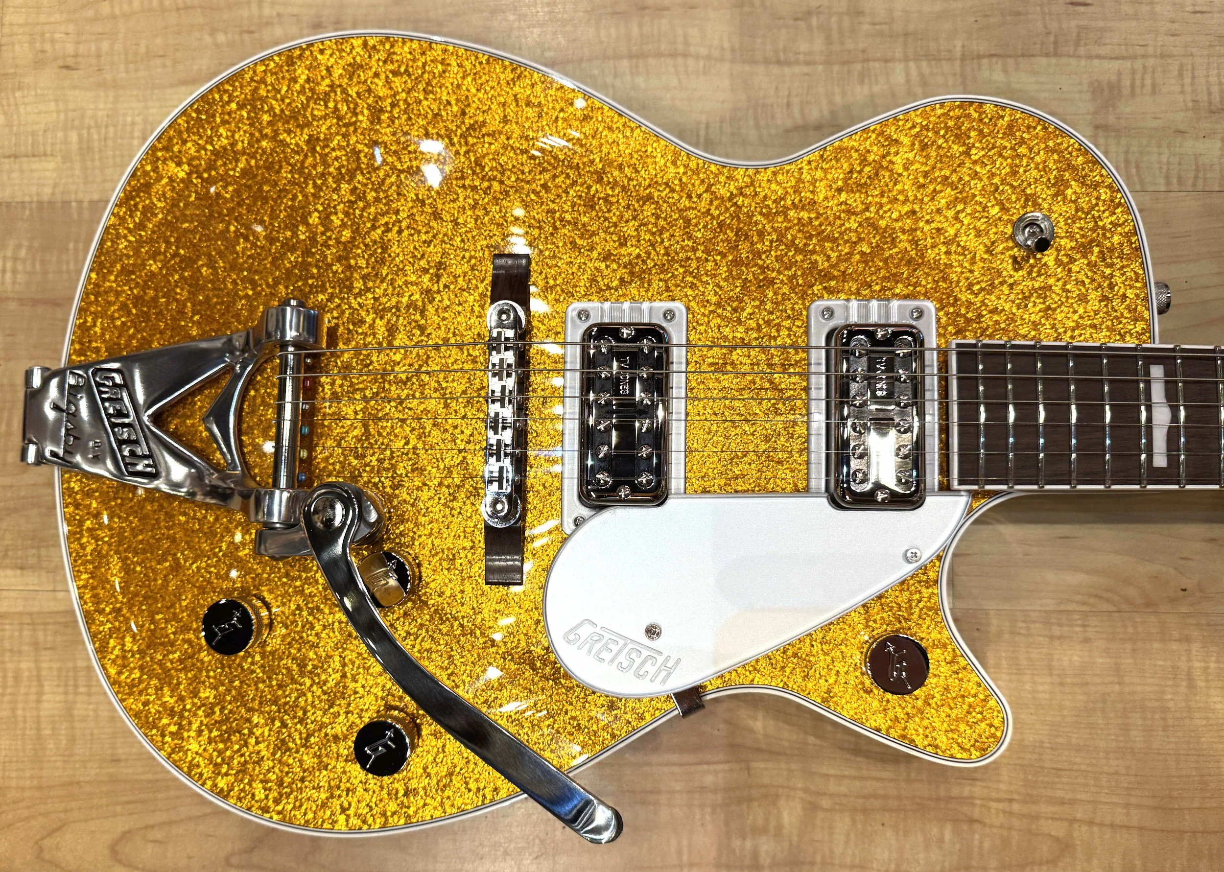 Gretsch_G6129T-89_Vintage_Select_89_Sparkle_Jet_with_Bigsby_Rosewood_Fingerboard_Gold_Sparkle_Electric_Guitar_6989.jpg
