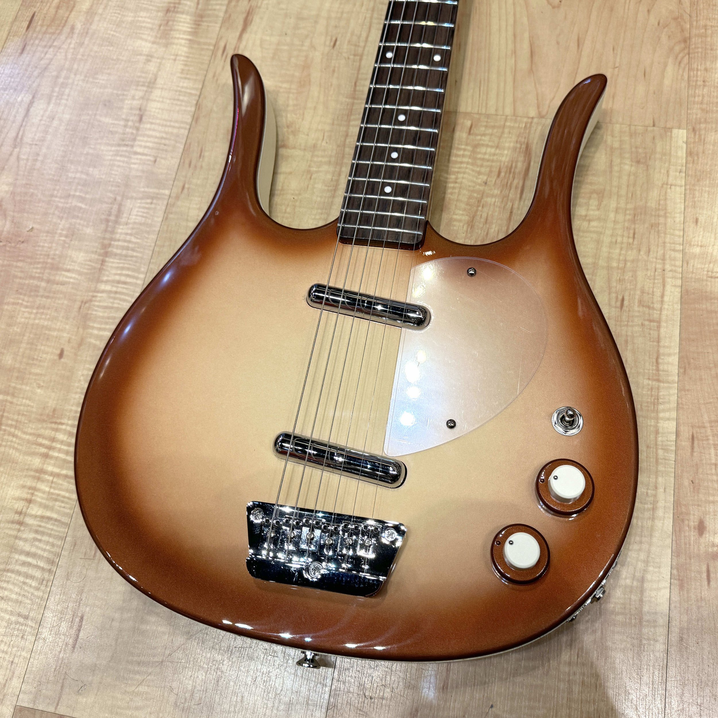 Danelectro Longhorn Guitar (Copper Burst)