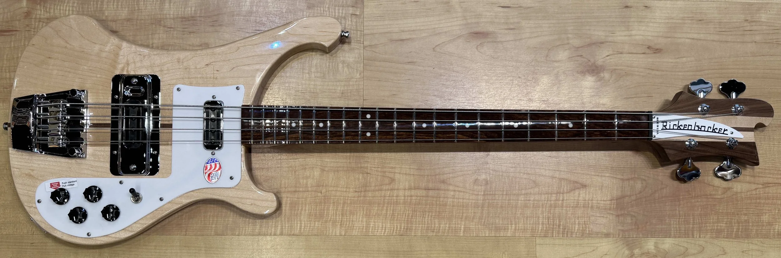 Front of the Rickenbacker 4003S Bass in MapleGlo
