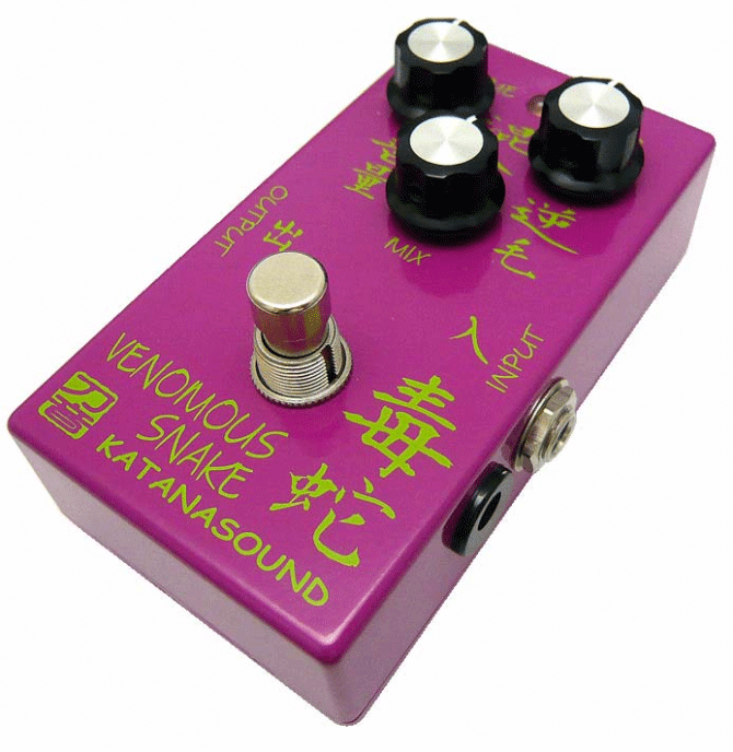 KATANASOUND_VENOMOUS_SNAKE_Octave_Fuzz_Pedal_Fab_Gear.gif