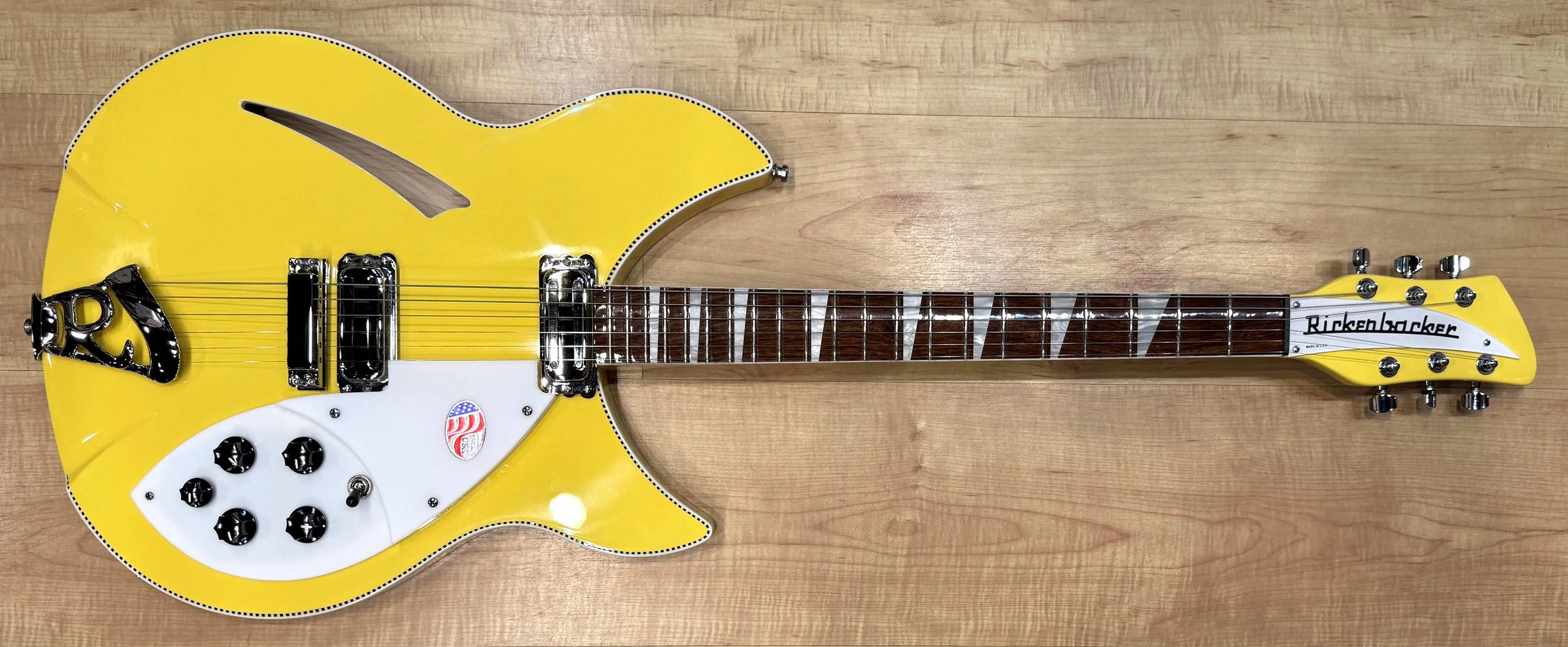 2026 Rickenbacker Fab Gear Limited Edition 60’s Style 360 Model Electric Guitar in YellowGlo