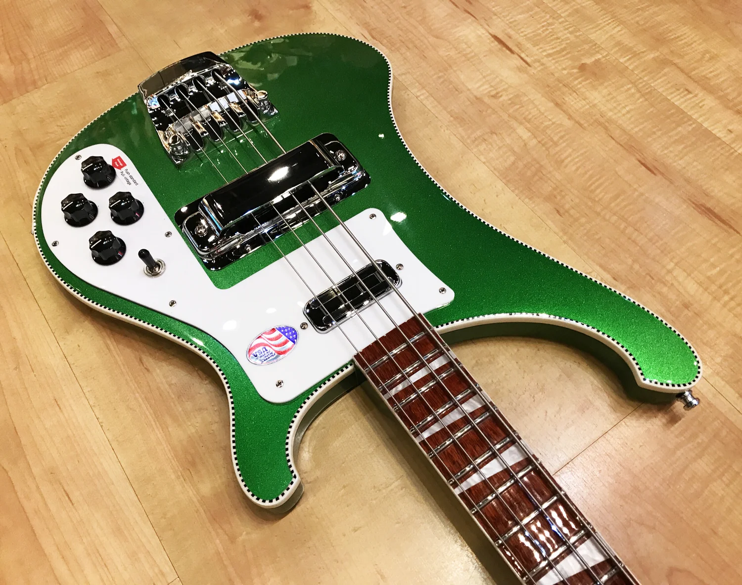 Rickenbacker 2019 Limited Edition 4003 Fab Gear Model Bass Candy Apple Green