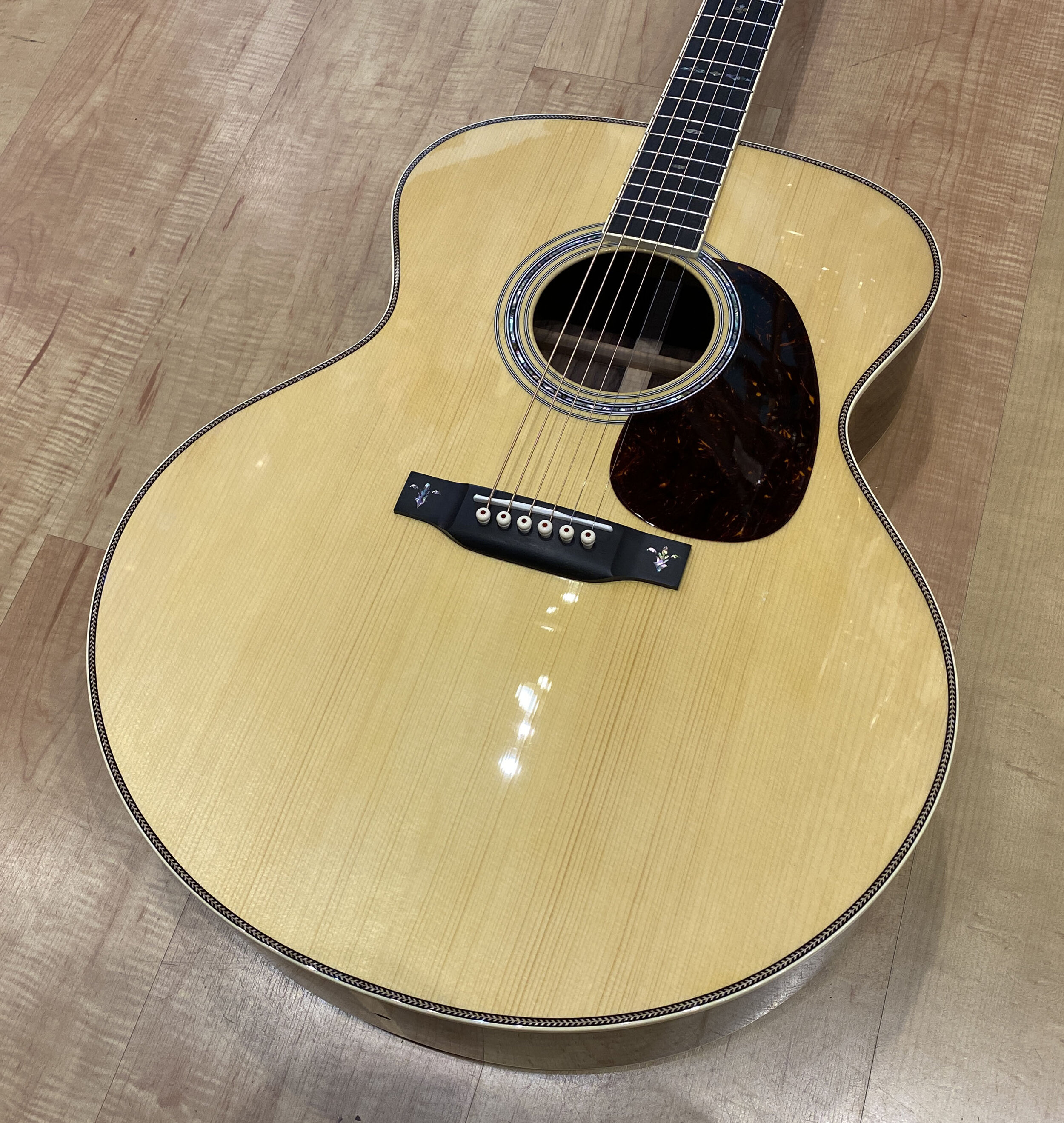Martin Custom Shop Grand Jumbo Style Acoustic Guitar with Wild-Grain East  Indian Rosewood Set #17 — Andy Babiuk's Fab Gear