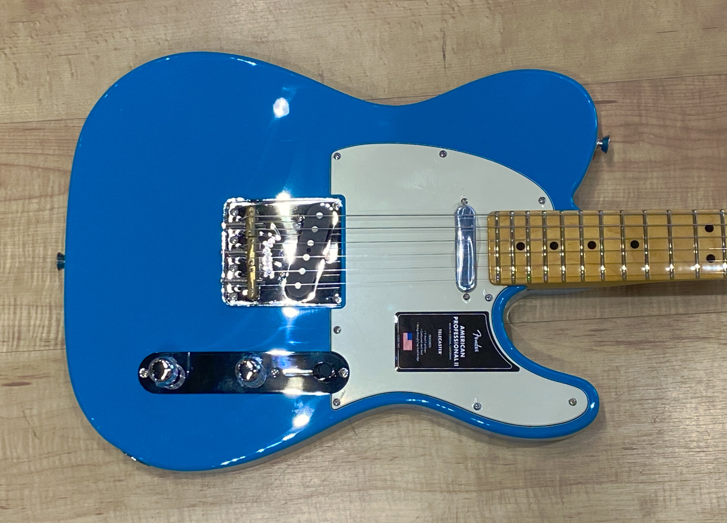 Fender_American_Professional_II_Telecaster_Electric_Guitar_Blackguard_Tele_Miami_Blue_4