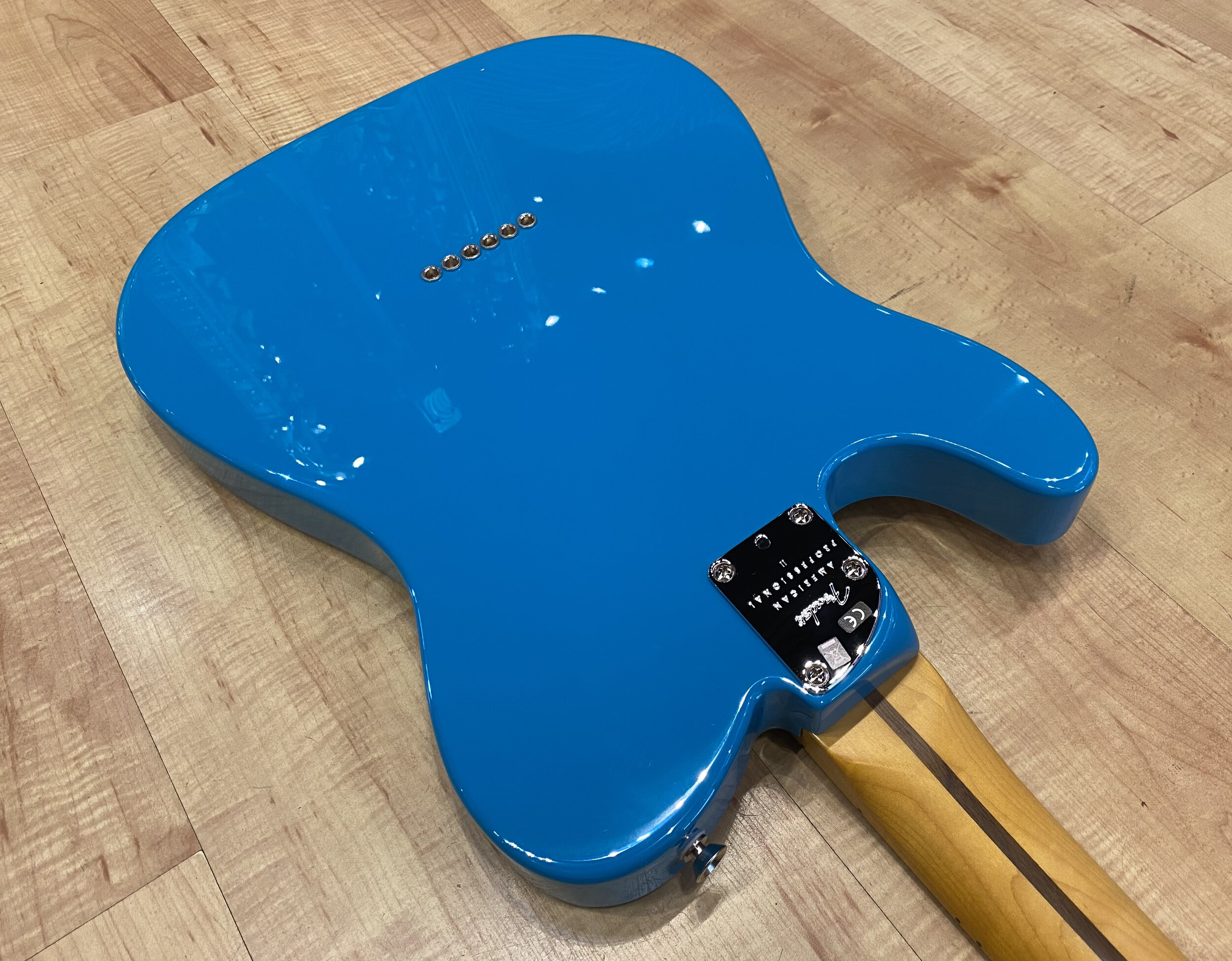 Fender_American_Professional_II_Telecaster_Electric_Guitar_Blackguard_Tele_Miami_Blue_7