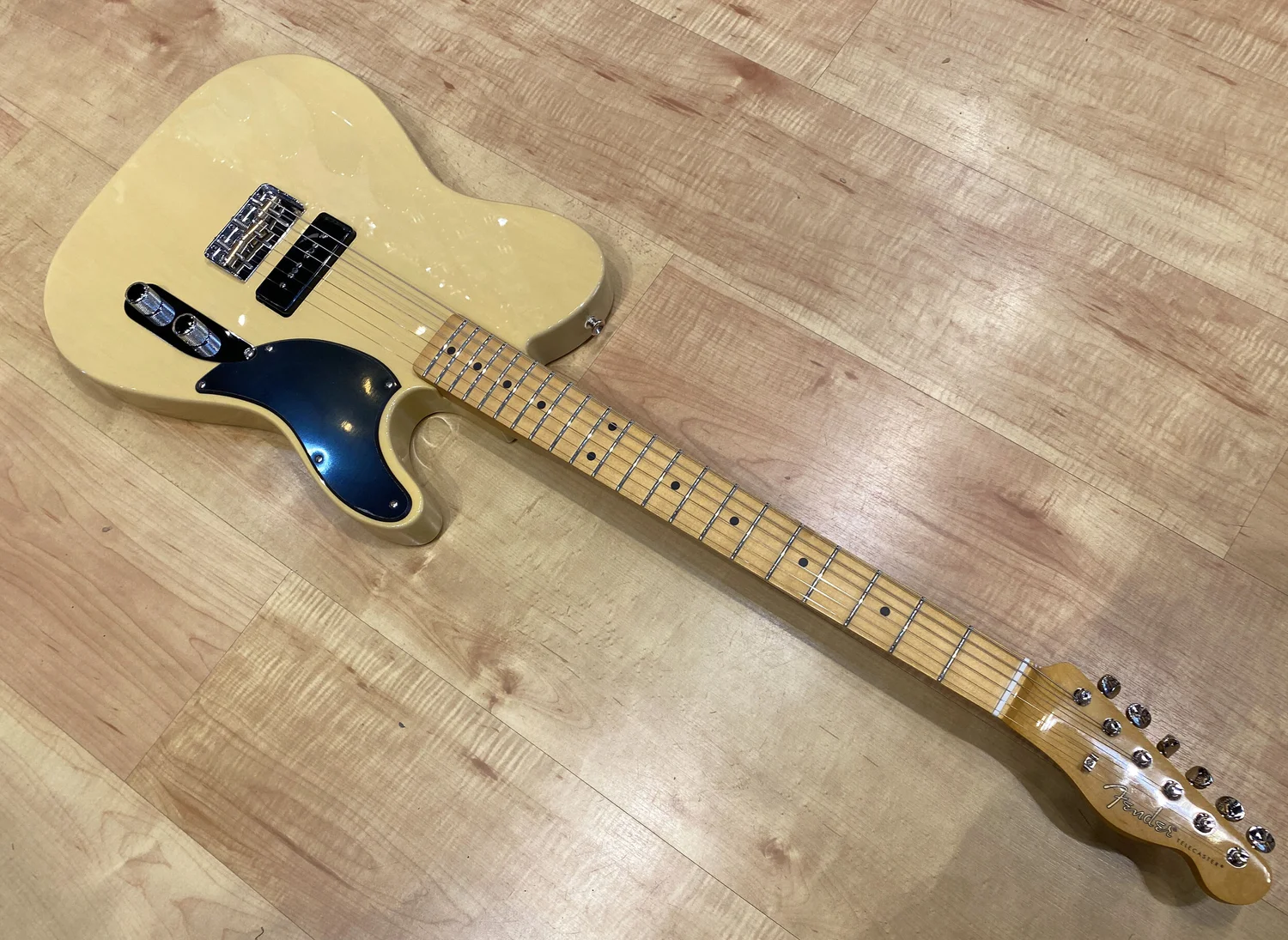 Fender Noventa Telecaster Limited Edition Electric Guitar Vintage 