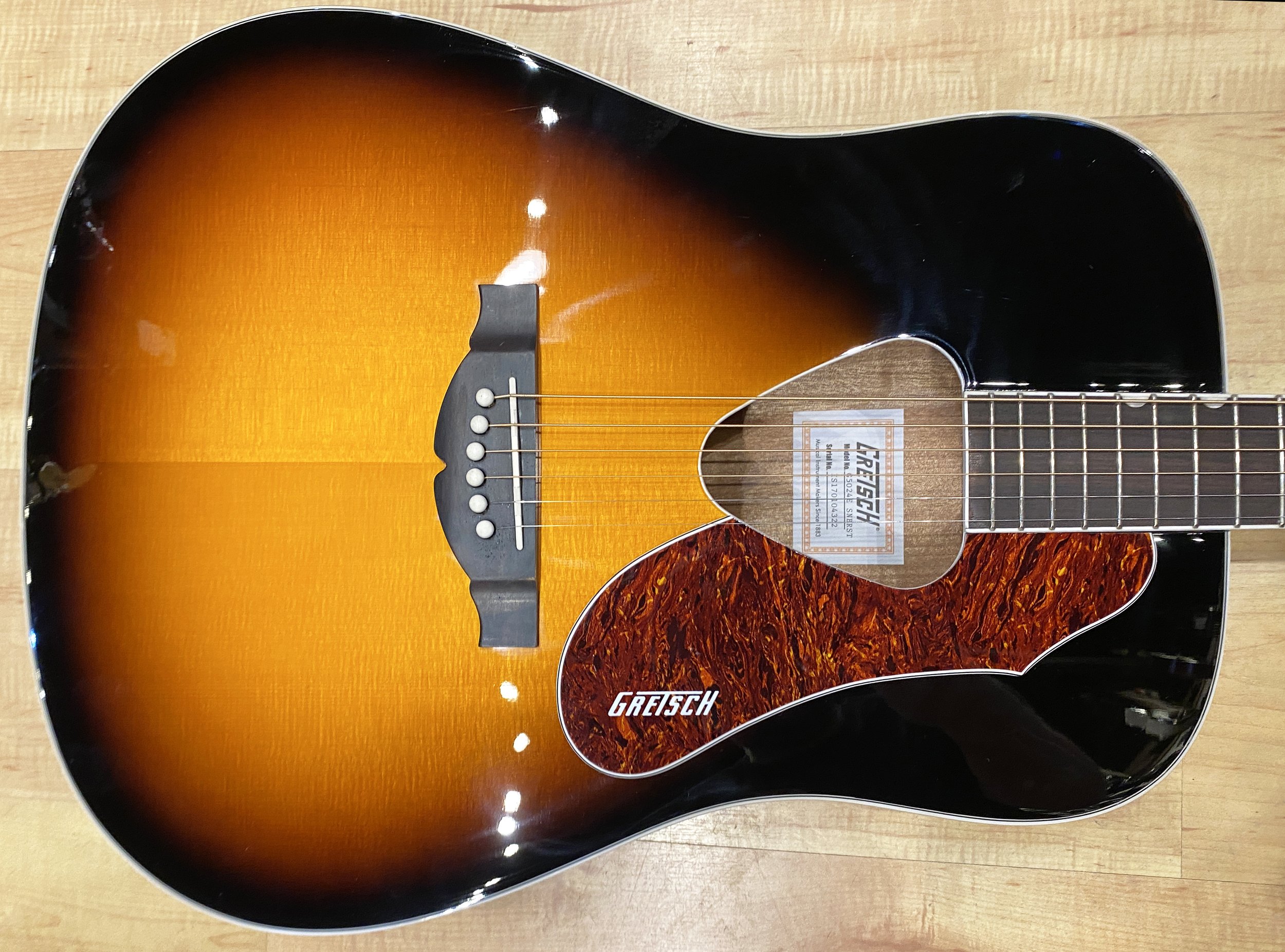 Gretsch_G5024E_Rancher_Dreadnought_Electric_Fishman_Pickup_System_Sunburst_4