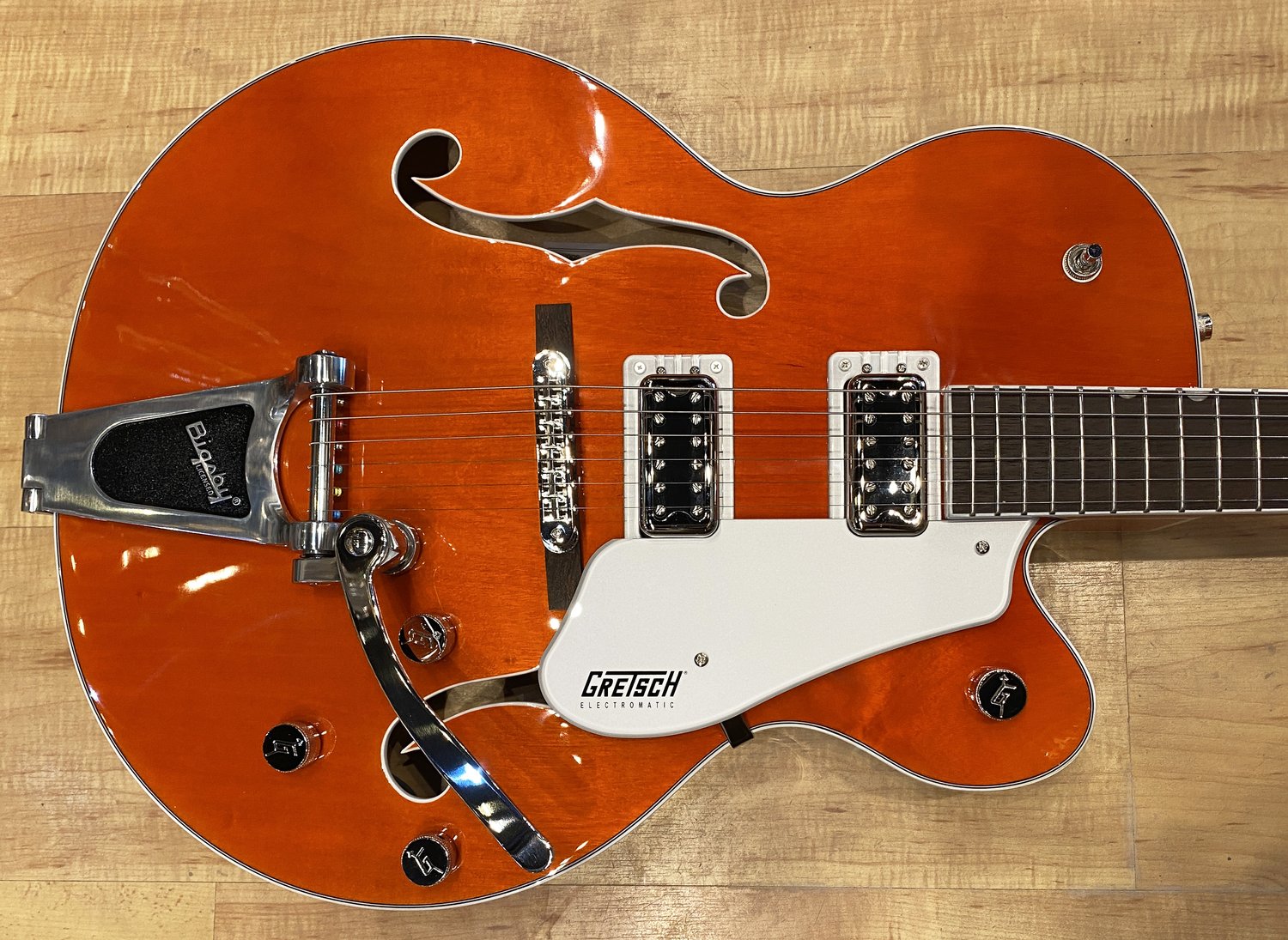 Electromatic　Gretsch　Andy　Fab　Bigsby　Babiuk's　G5420T　Single-Cut　Body　Orange　Classic　Hollow　—　with　Stain　Gear