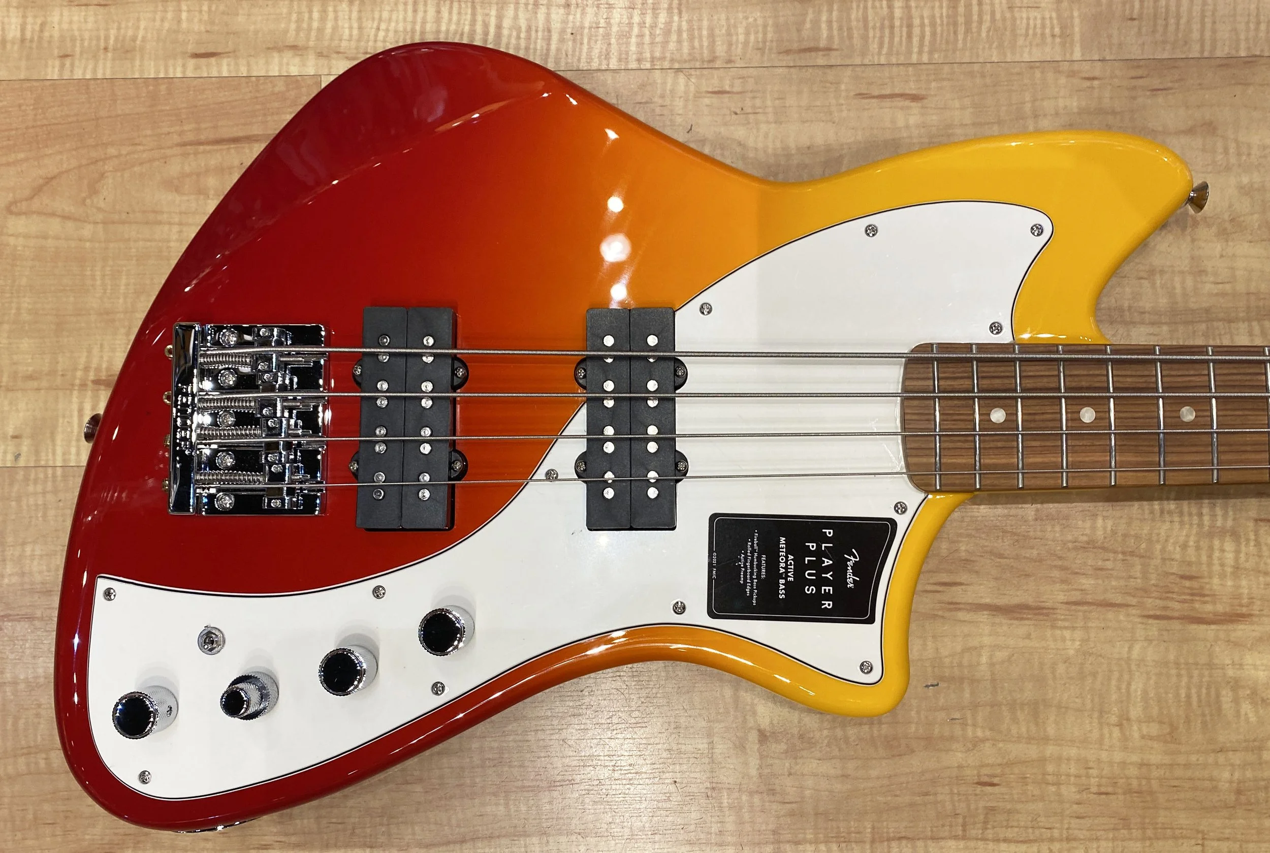 Fender Player Plus Active Meteora Bass Tequila Sunrise — Andy Babiuk's