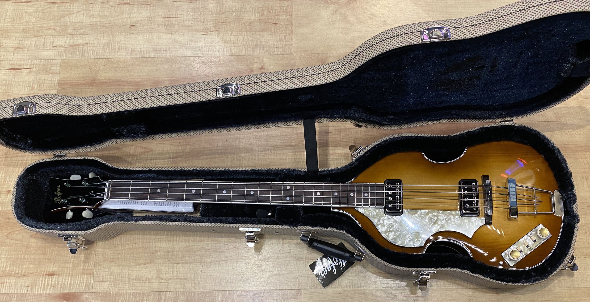Hofner Vintage Series 500/1 '64 Beatle Bass Bound Lefty — Andy Babiuk's Fab Gear