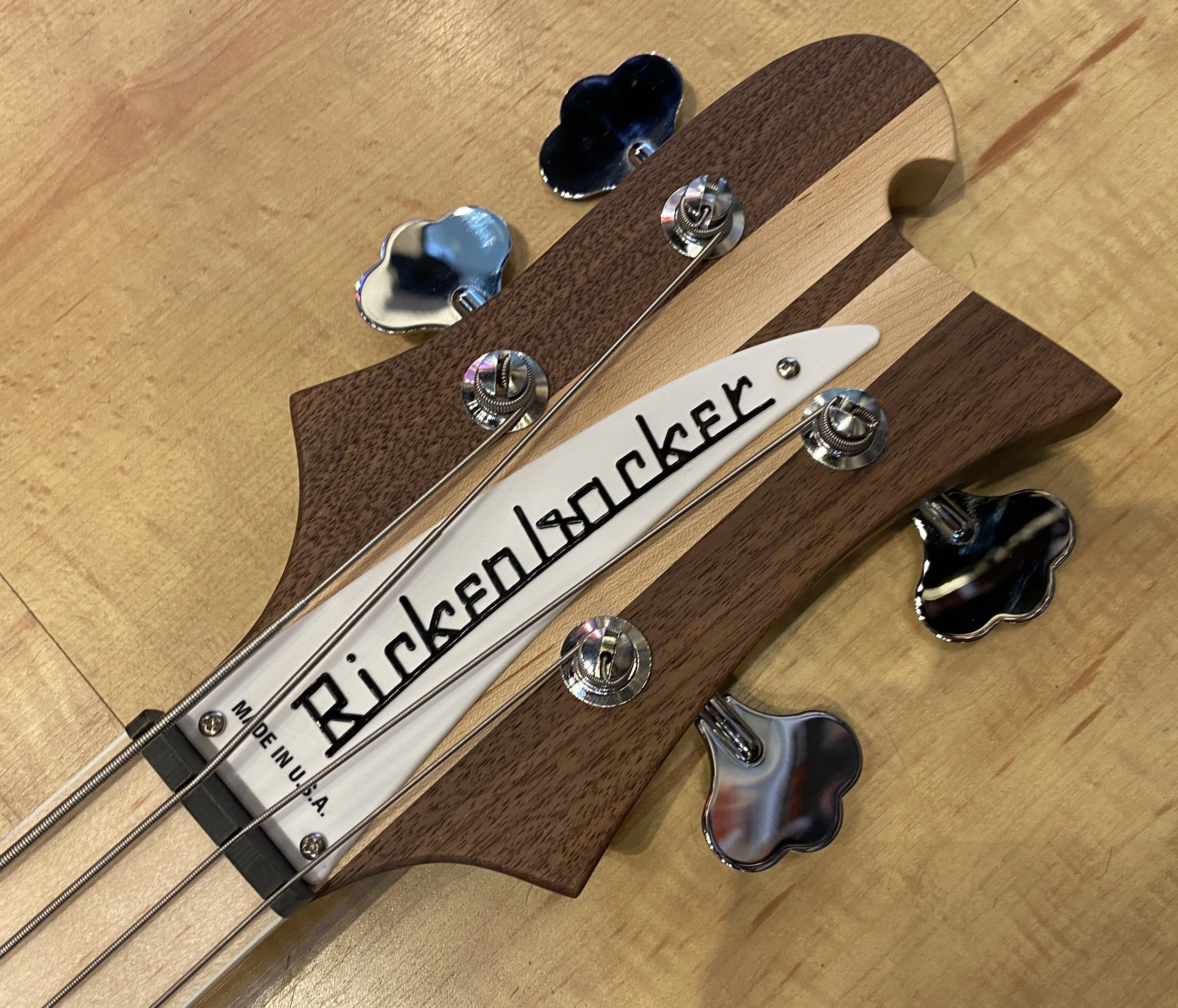 Headstock of the Rickenbacker 4003W Bass In Walnut