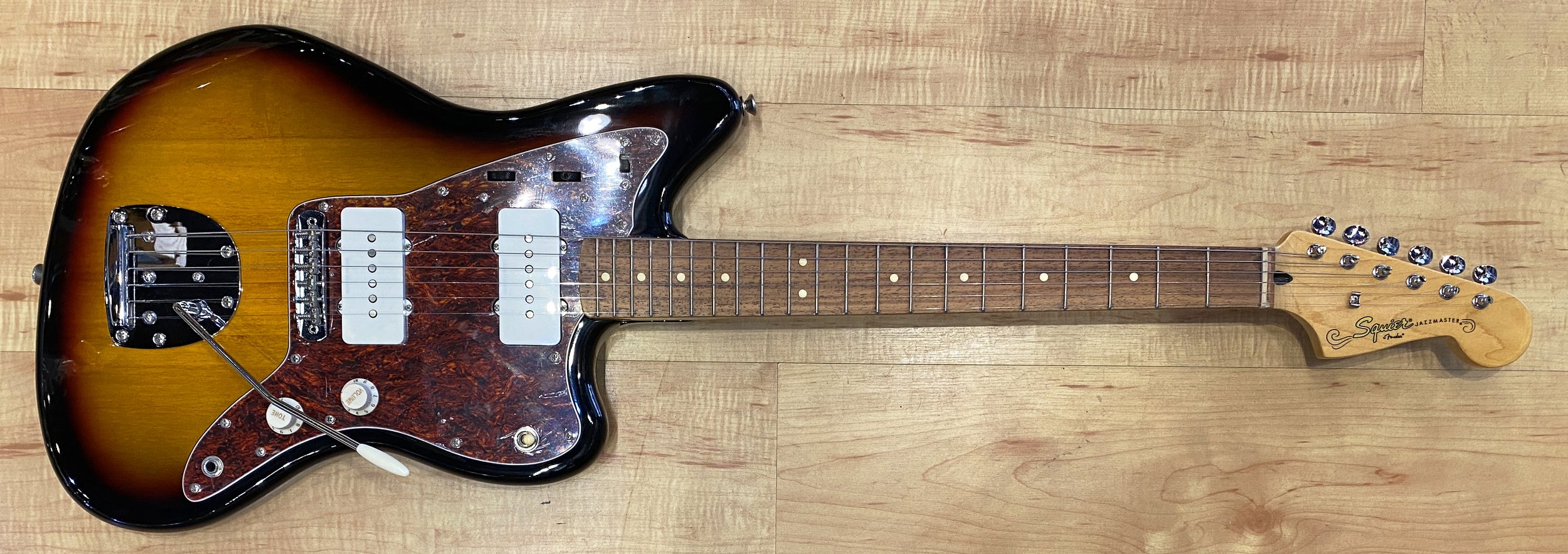 Squier Classic Vibe ‘60s Jazzmaster Electric Guitar 3-Color Sunburst — Andy  Babiuk's Fab Gear