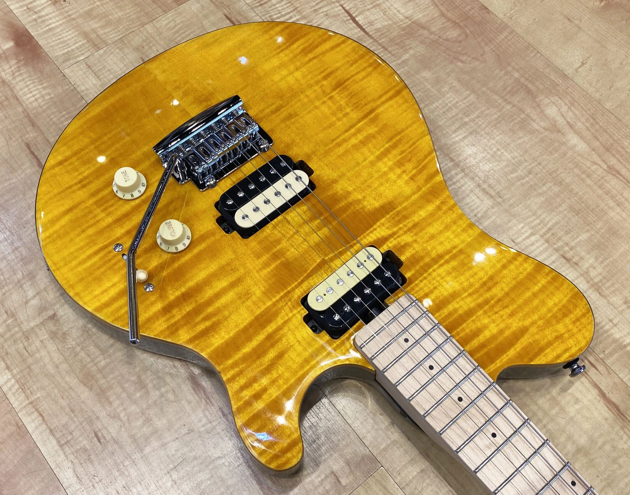 Sterling_Axis_Quilted_Maple_Electric_guitar_Spectrum_Red_6