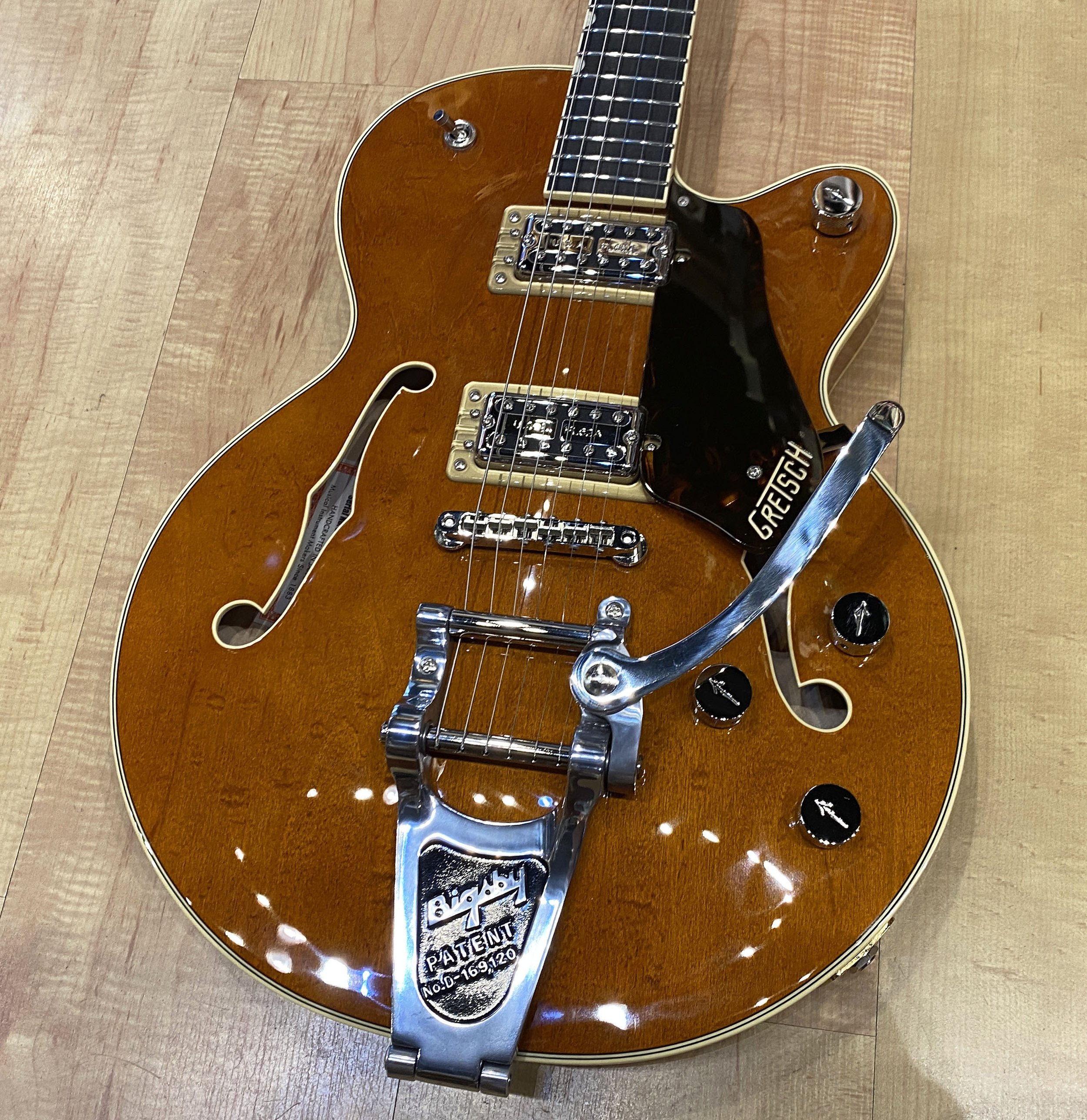 Gretsch G6659T Players Edition Broadkaster Jr. Center Block with Bigsby  Semi-Hollow Guitar Round-Up — Andy Babiuk's Fab Gear