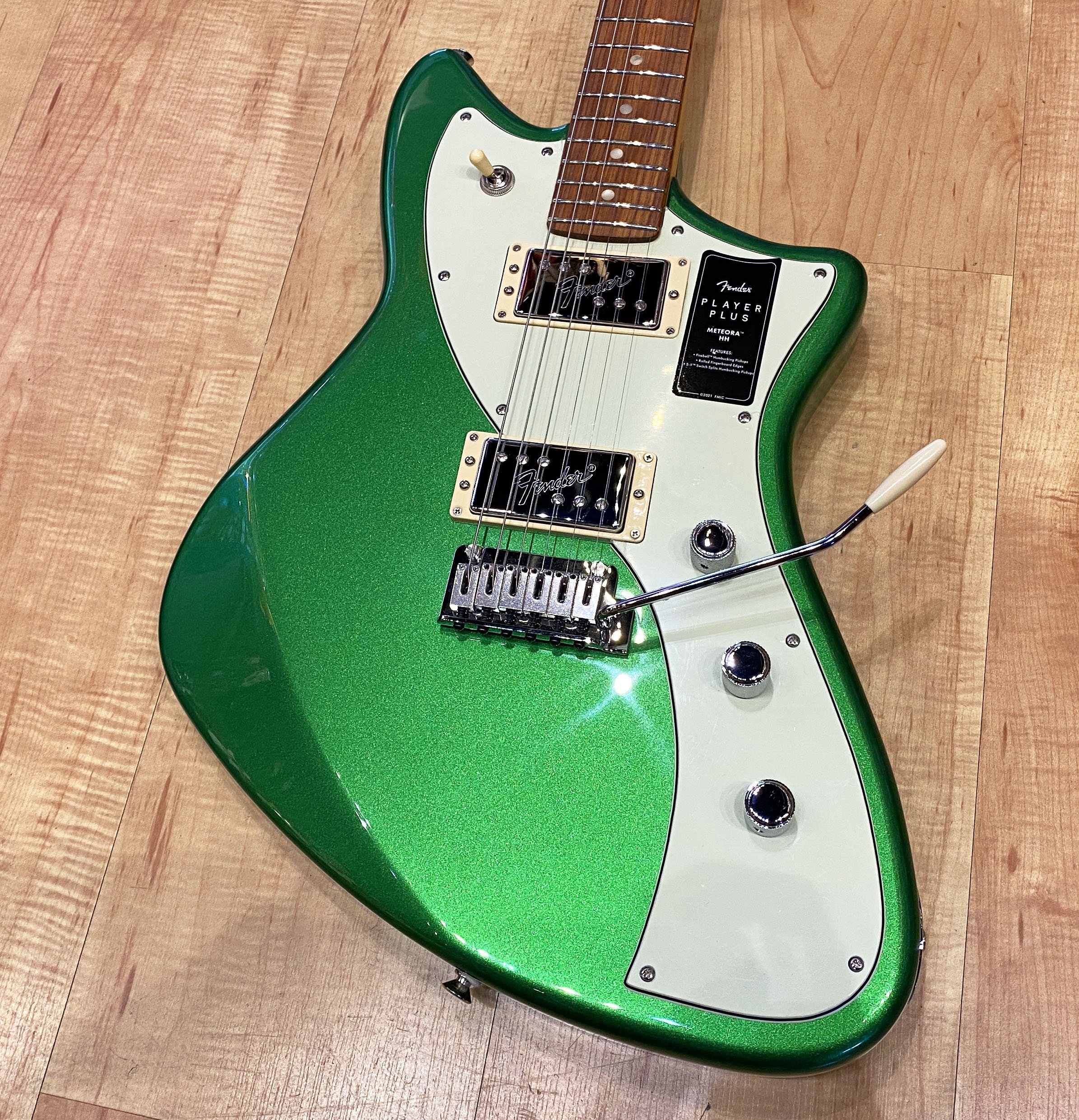Fender_Player_Plus_Meteora_HH_Electric_Guitar_Cosmic_Green_1