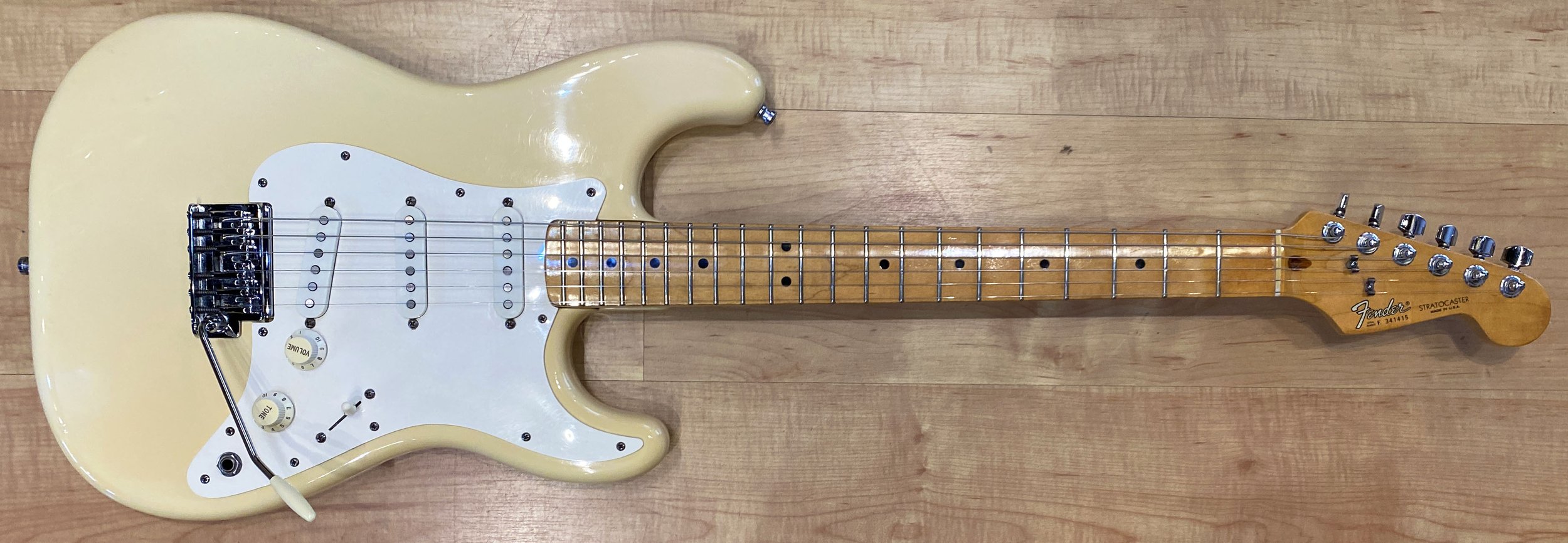 Vintage 1983 Fender Stratocaster 2-Knob Dan Smith Era American 