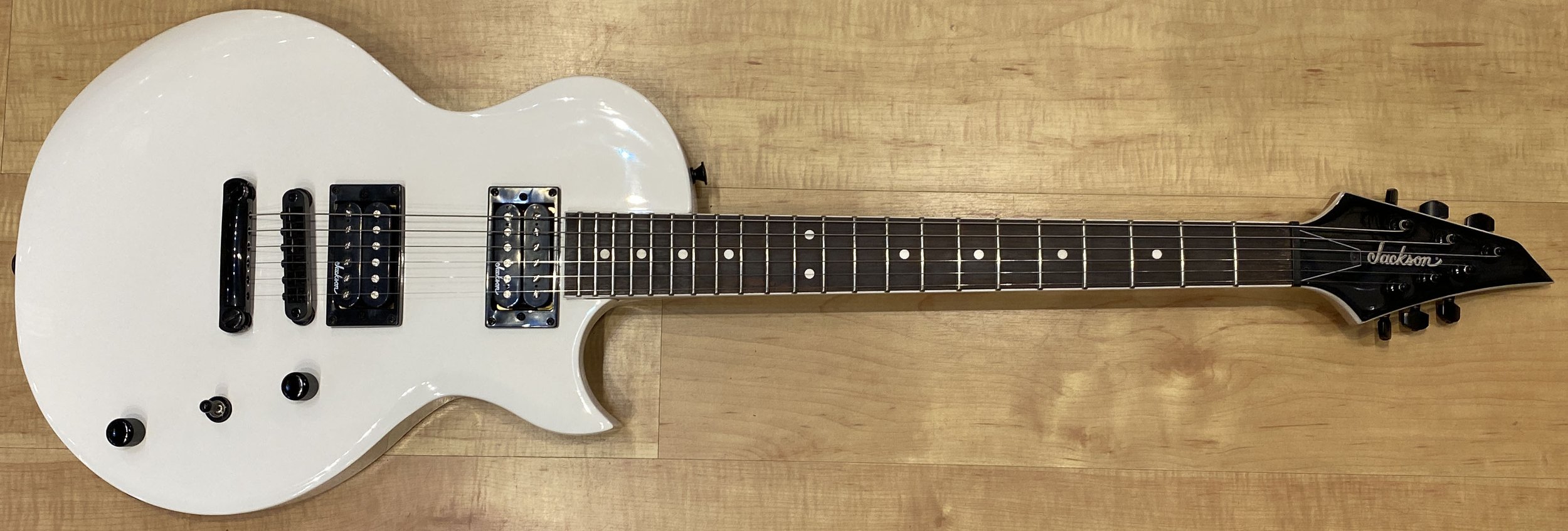 Jackson JS Series Monarkh SC JS22 Single-Cut Electric Guitar Snow White —  Andy Babiuk's Fab Gear