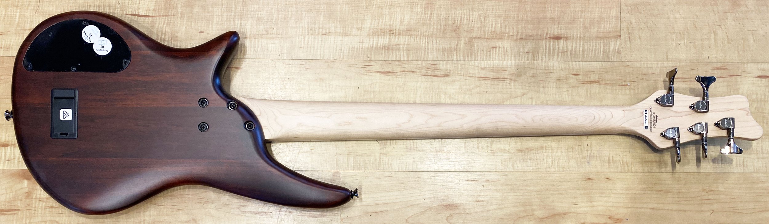 Jackson_JS_Series_Spectra_Bass_JS3V_Walnut_Stain_6760.jpg