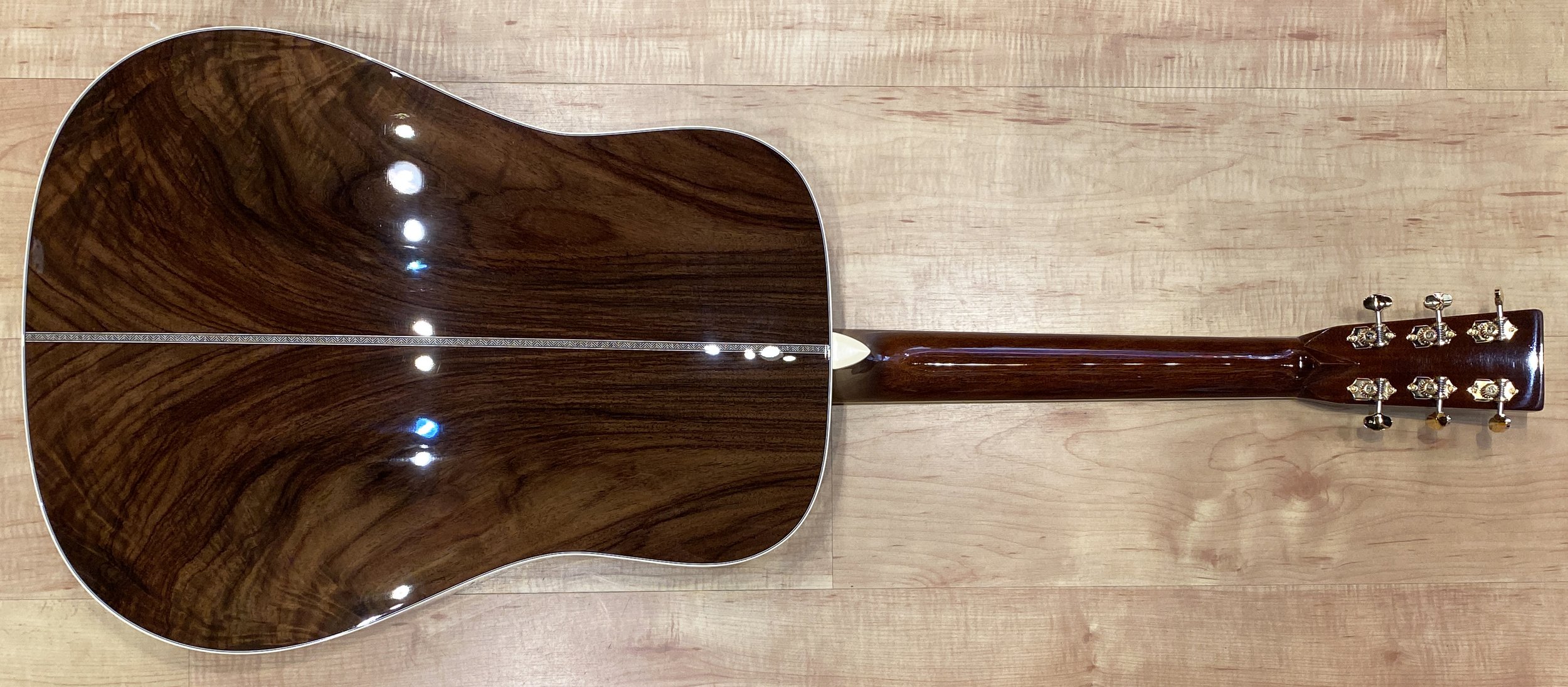 Indstilling Sicilien Fremskridt Martin Custom Shop D-style 14 Fret Acoustic Guitar with Wild Grain East  Indian Rosewood set #27 — Andy Babiuk's Fab Gear
