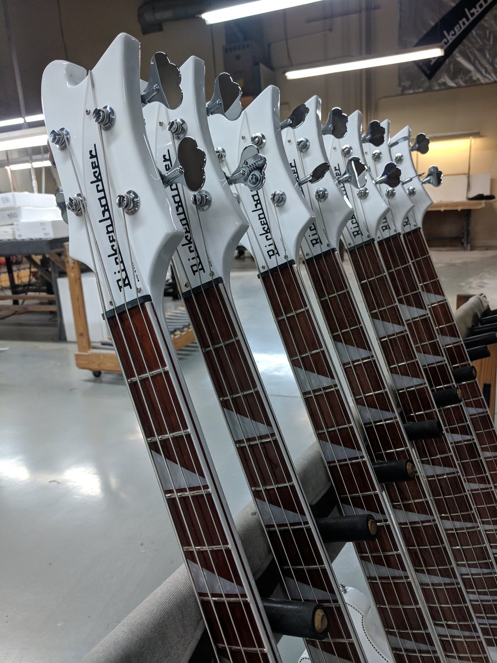 Rickenbacker 2018 Limited Edition 4003 Fab Gear Model Bass (SnowGlo) — Andy  Babiuk's Fab Gear