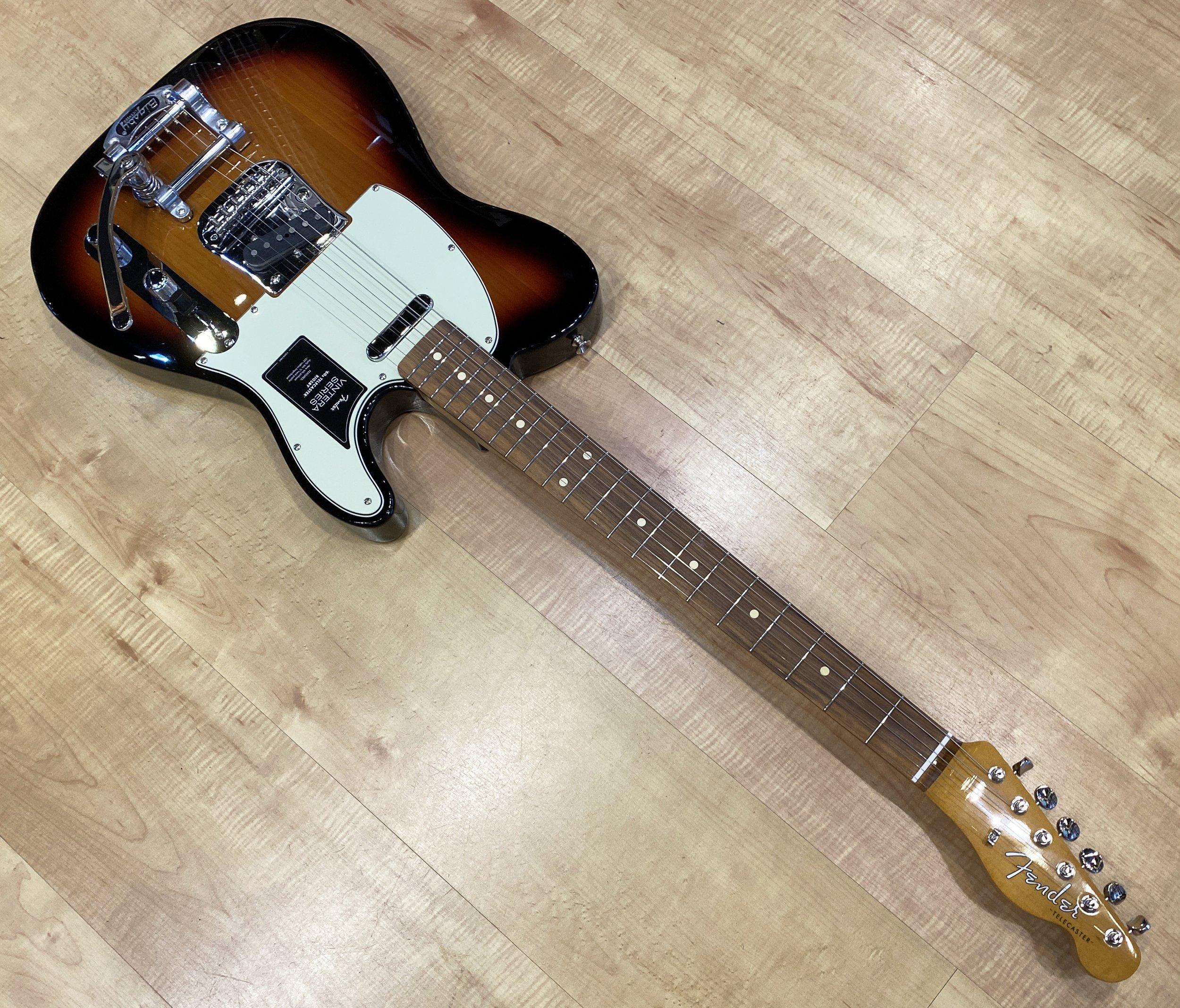 Fender Vintera '60s Telecaster with Bigsby Tailpiece 3-Color
