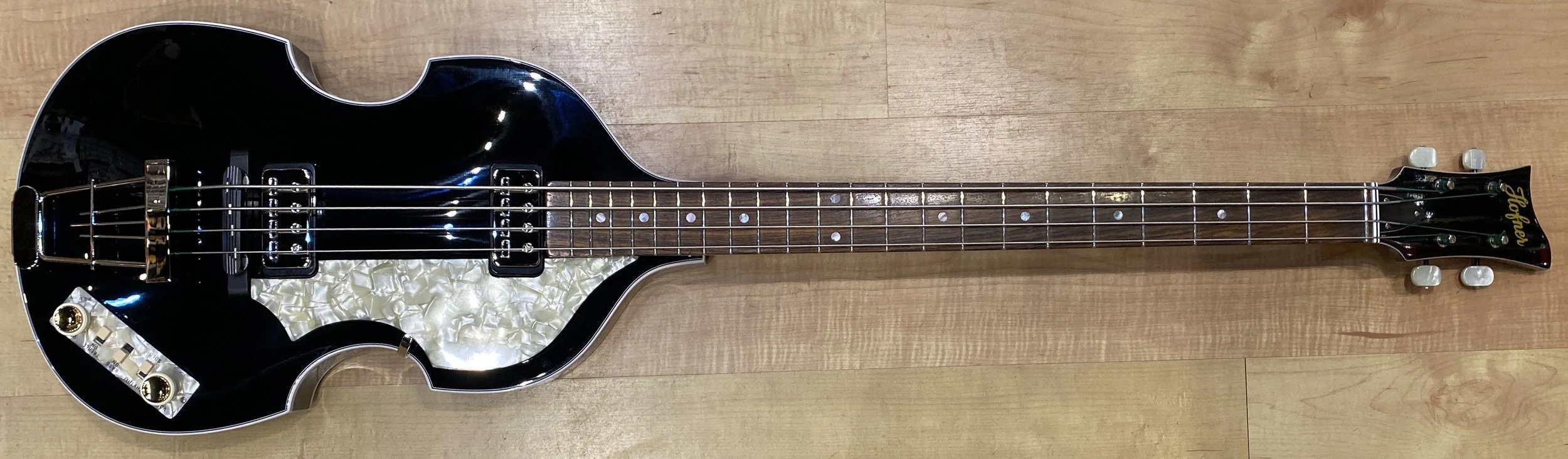Hofner_500_1_5001_Custom_Shop_Beatle_Violin_Bass_Black_9916.jpg