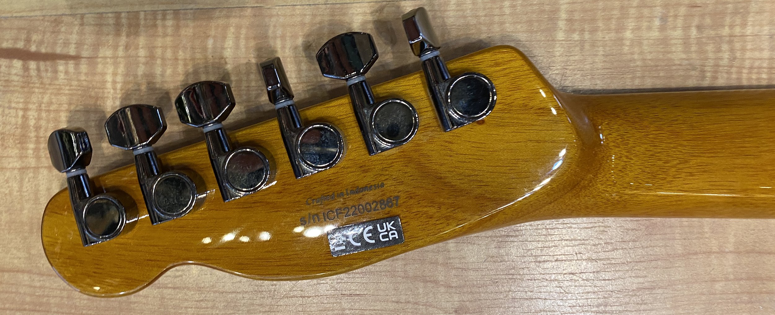 Fender_Special_Edition_Custom_Telecaster_FMT_HH_Amber_14