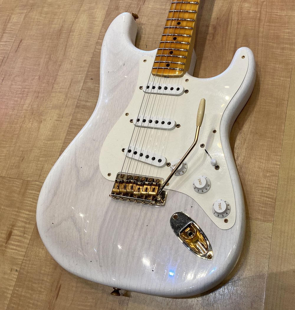 threaten spend Leeds Fender Custom Shop 1958 Journeyman Relic Stratocaster With Gold Hardware  (Mary Kaye Blonde Finish) — Andy Babiuk's Fab Gear